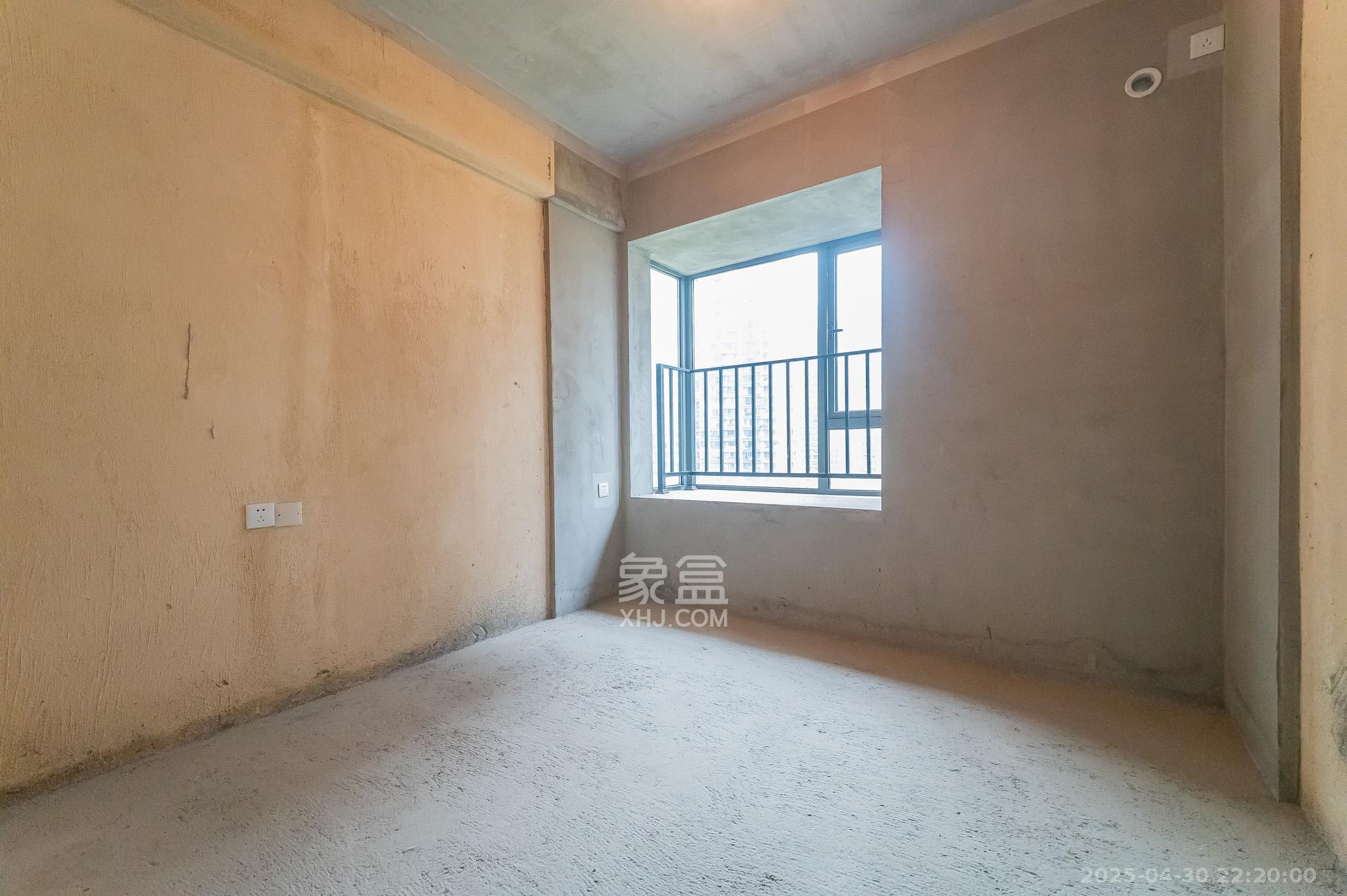 中建悦和城  4室2厅2卫   106.00万其他