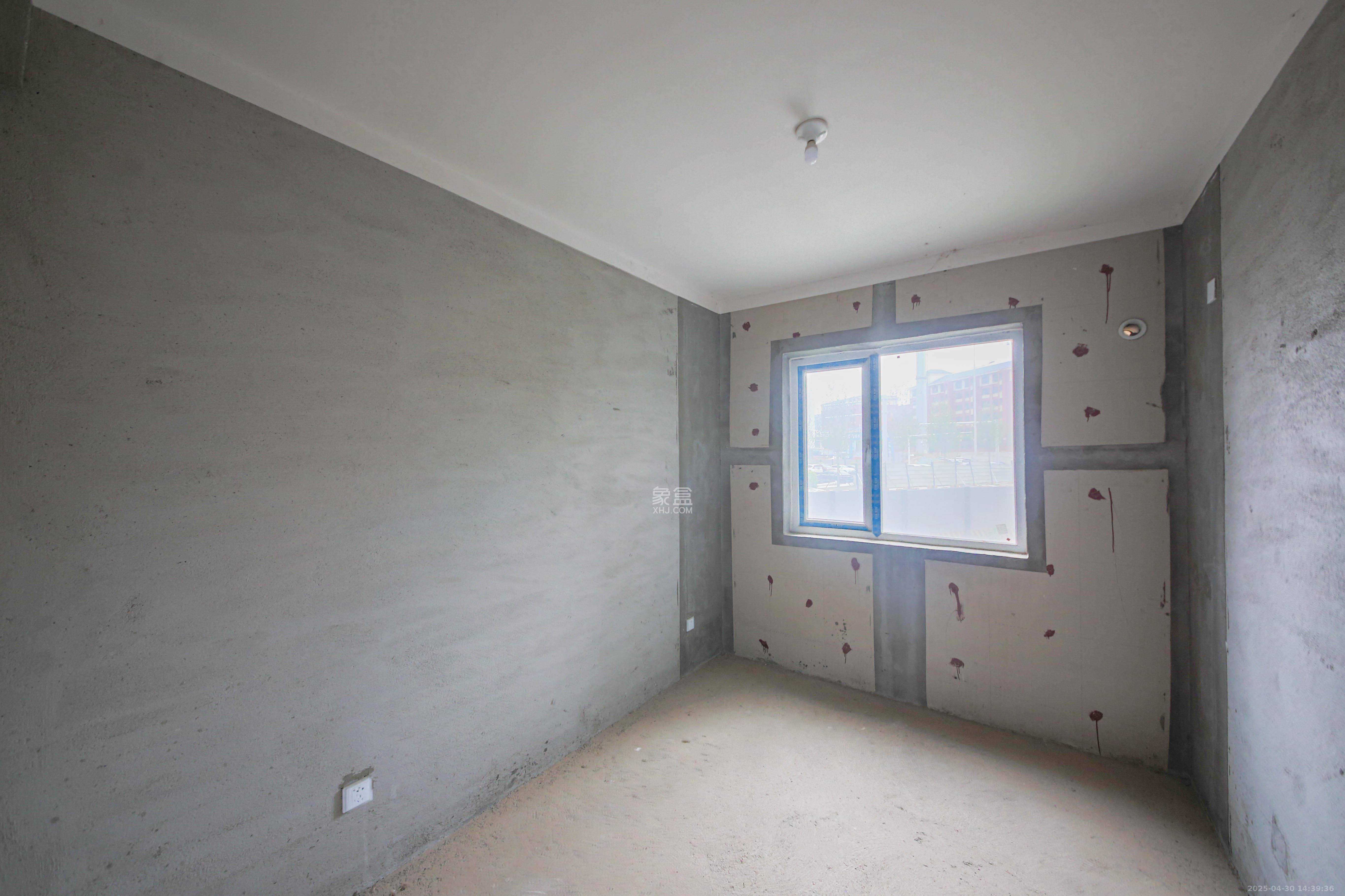 克拉美丽山庄（晟领国际）  4室2厅2卫    105.0万卧室