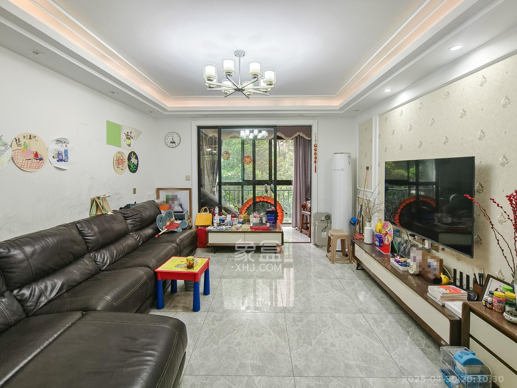 三一街区  3室2厅2卫    76.0万 三一街区  3室2厅2卫    76.0万