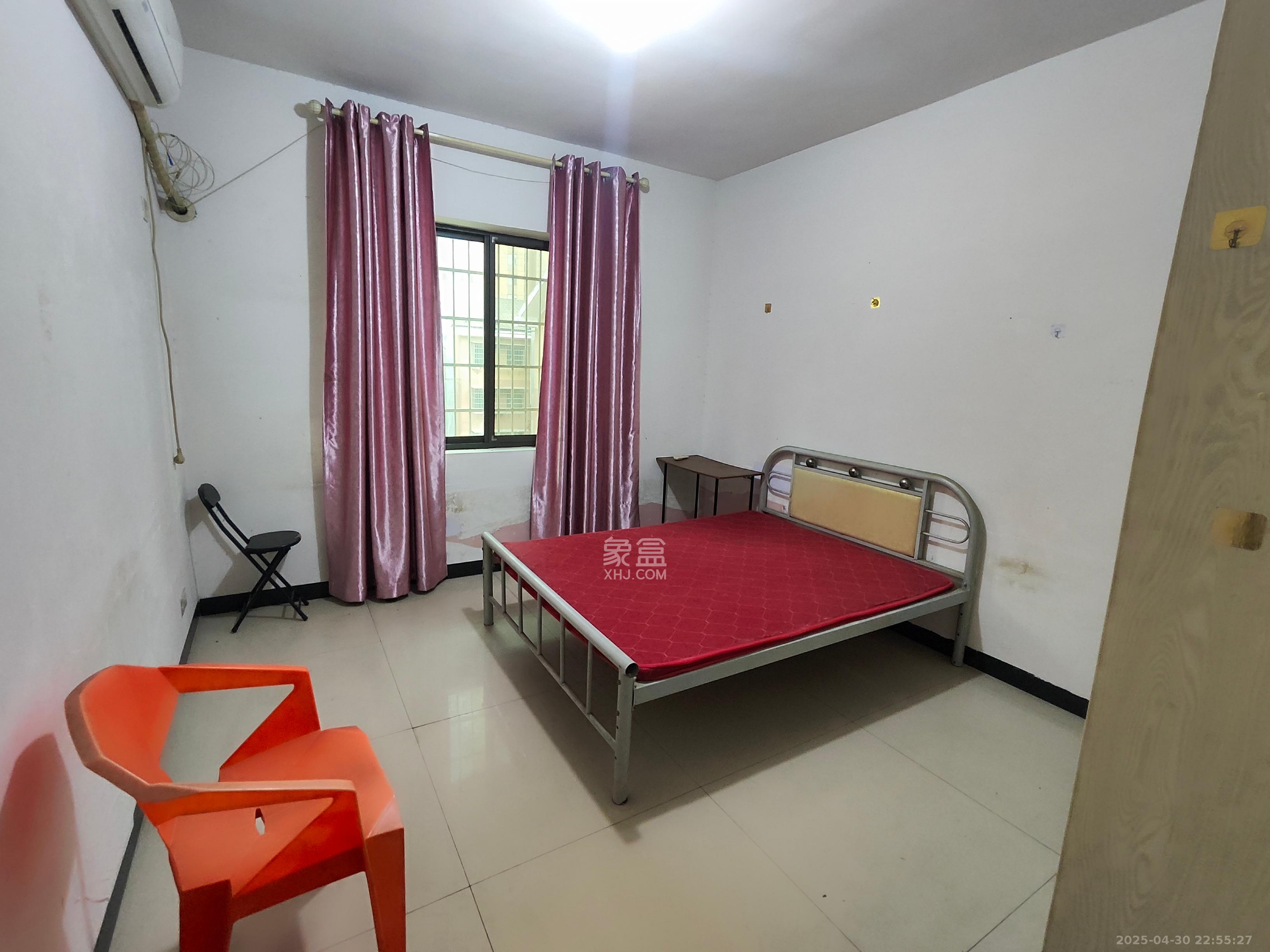 大桥四区  2室2厅1卫    1200.0元/月 大桥四区  2室2厅1卫    1200.0元/月室内图