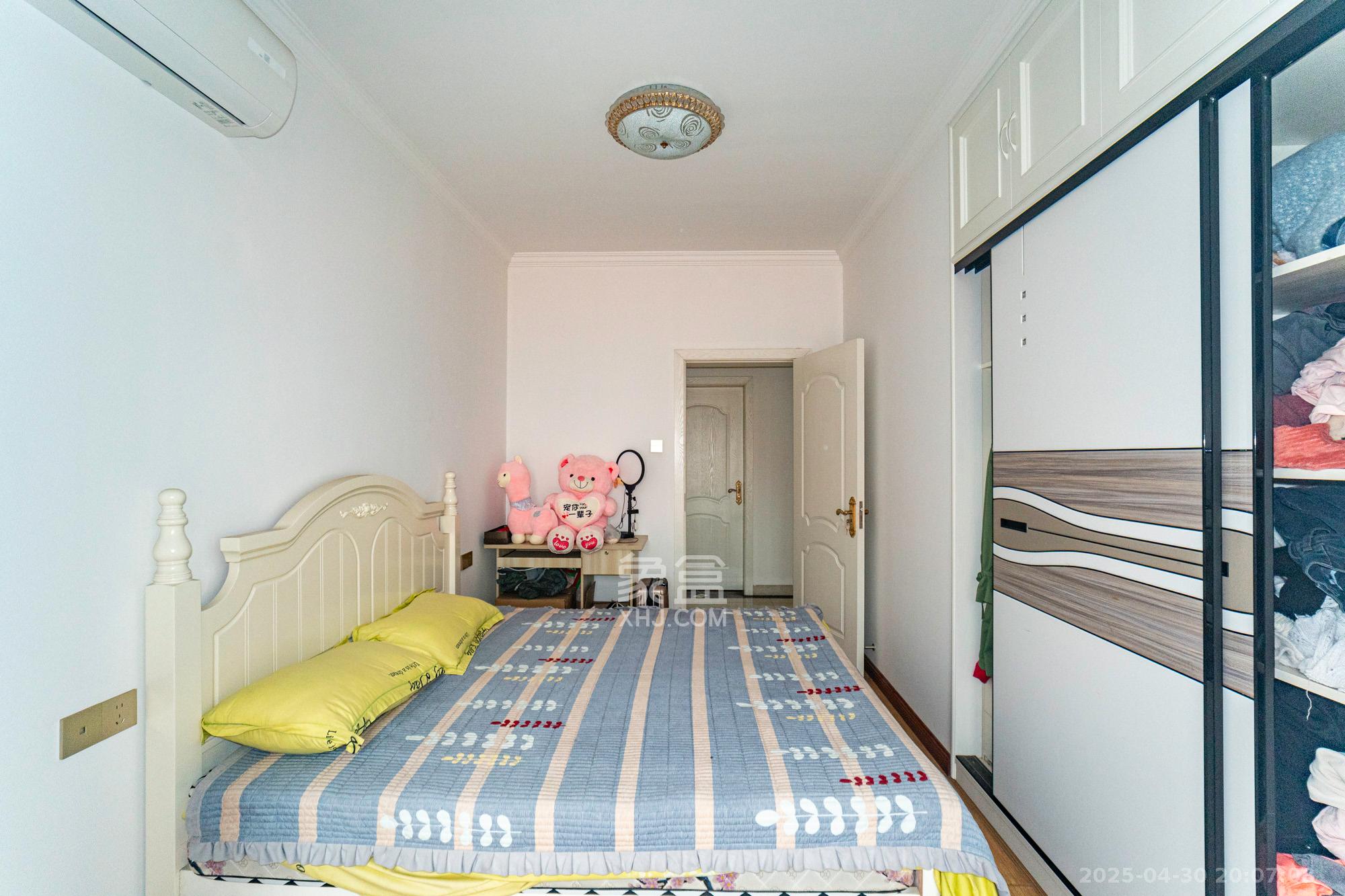 湘楚家园 3室2厅2卫 59.8万 湘楚家园 3室2厅2卫 59.8万卧室