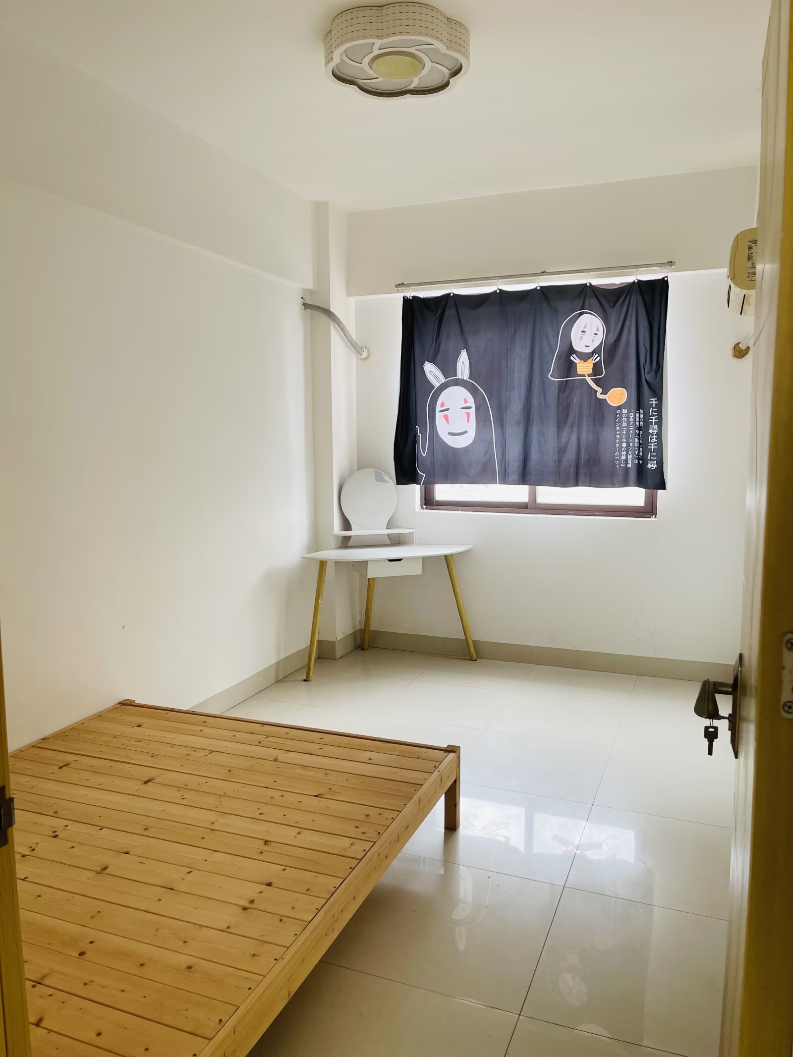 金银小区  3室2厅2卫   1900.00元/月室内图