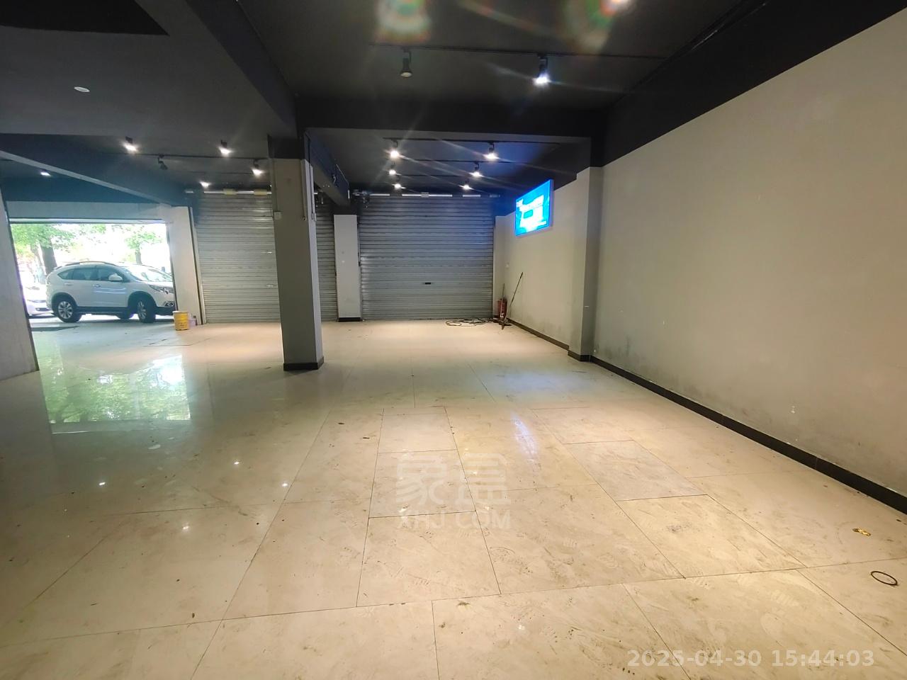 锦云综合楼  8室4厅4卫   11000.00元/月室内图