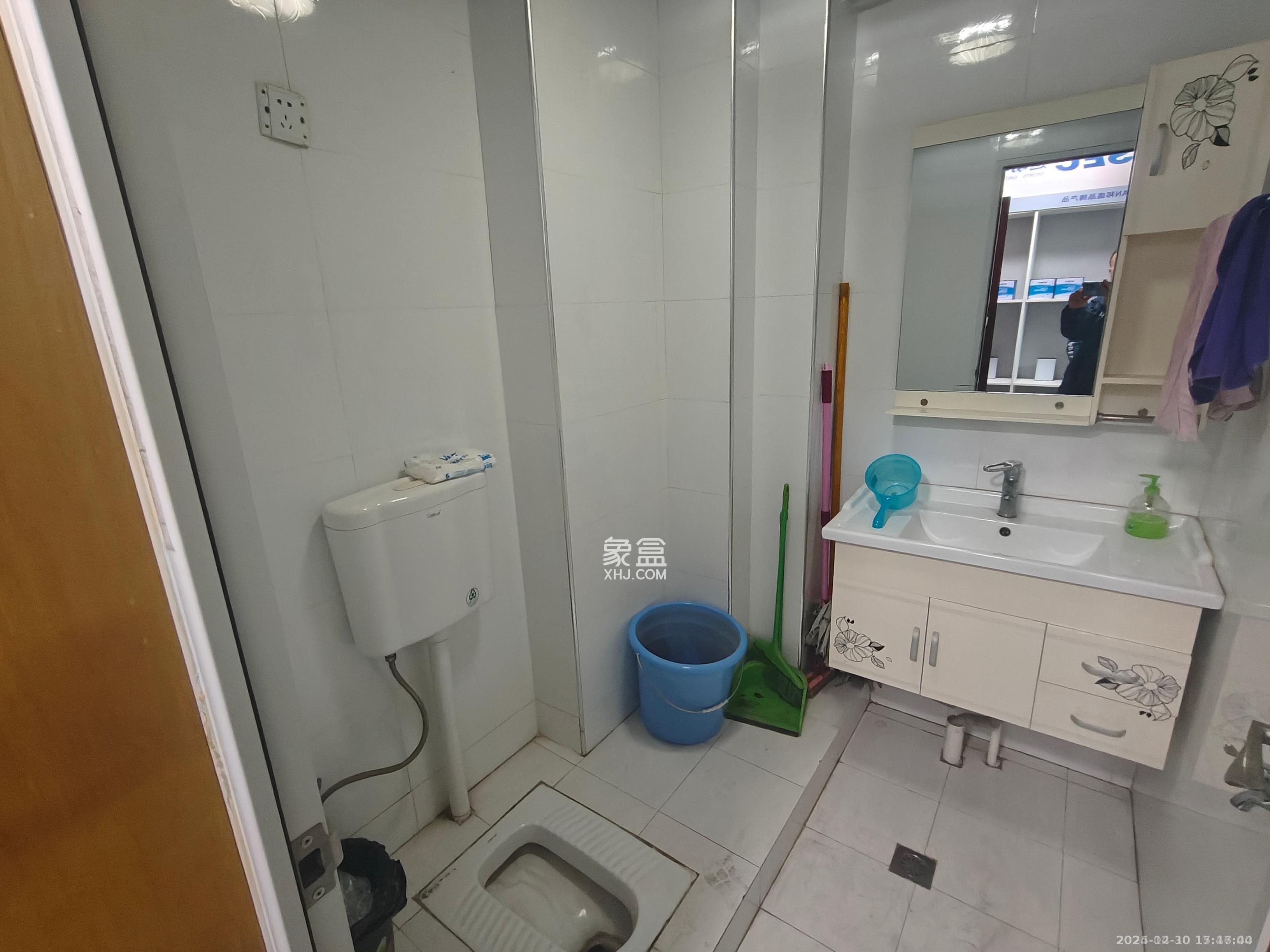 观湖公寓  1室1厅1卫    1600.0元/月 观湖公寓  1室1厅1卫    1600.0元/月室内图