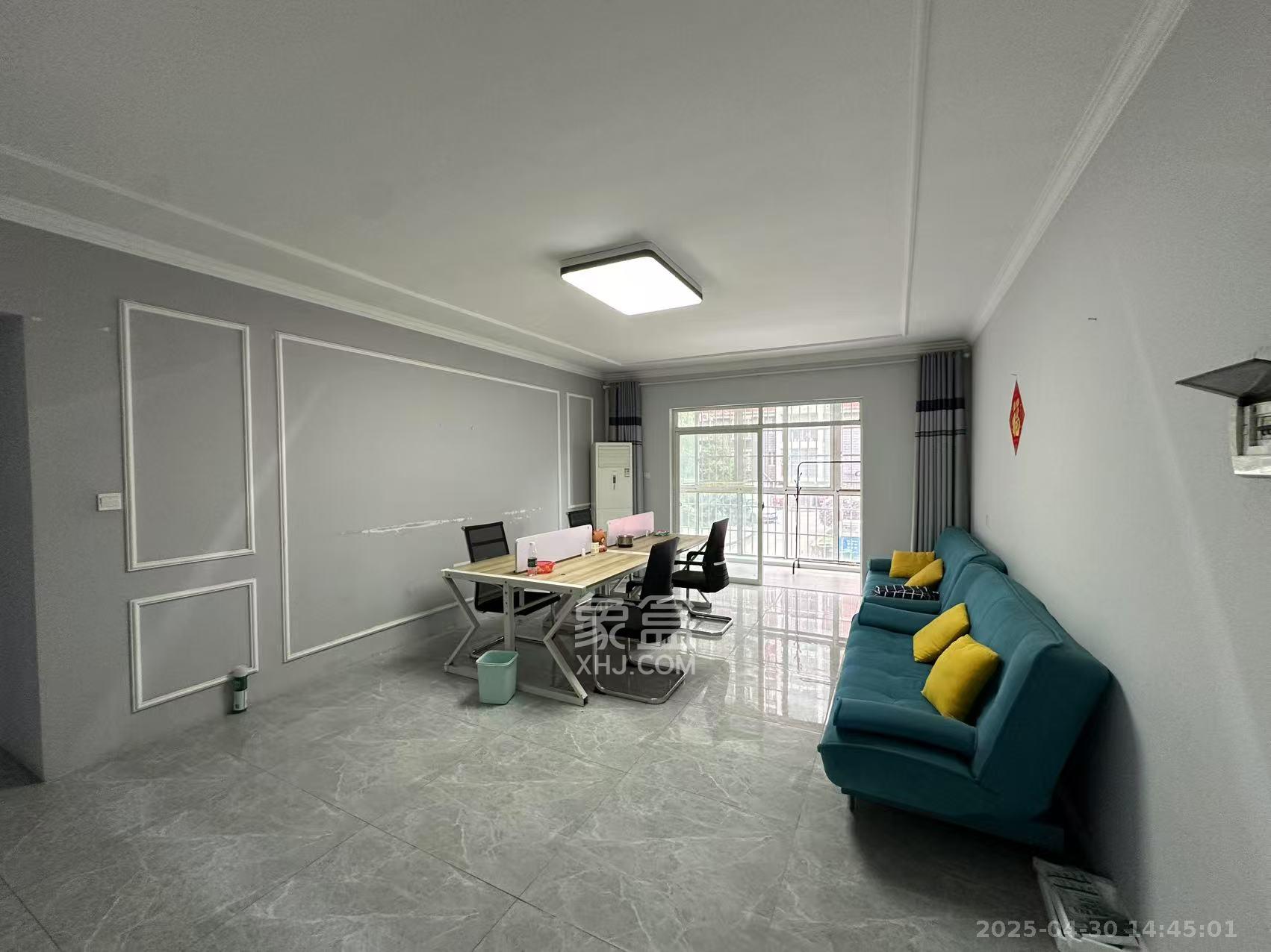 理工大学职工单位房青年汇 3室2厅2卫 2300.0元/月 理工大学职工单位房青年汇 3室2厅2卫 2300.0元/月室内图