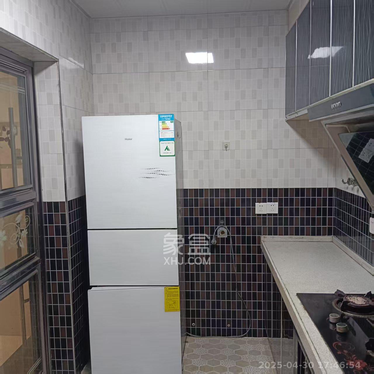 昭祥新城  3室2厅2卫   1200.00元/月室内图