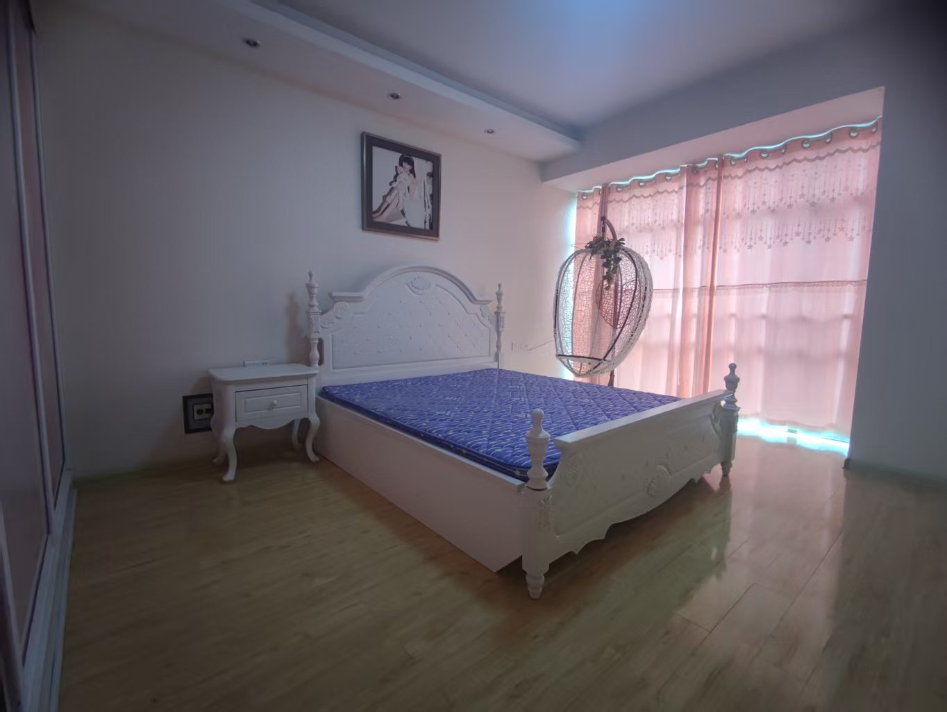 佳宁娜小区(梓山湖小区) 3室2厅2卫 2400.0元/月 佳宁娜小区(梓山湖小区) 3室2厅2卫 2400.0元/月室内图