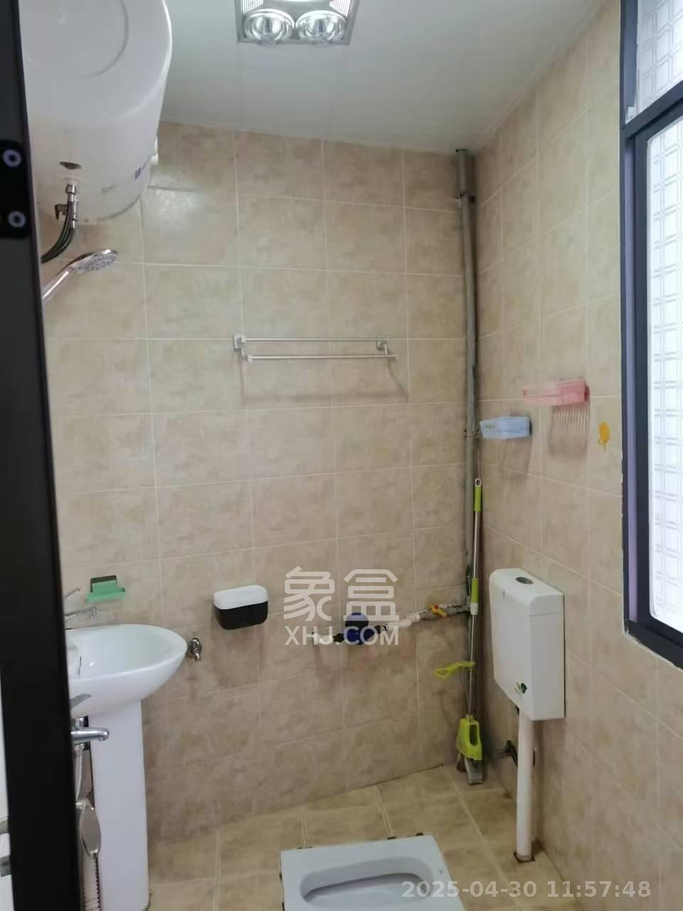向东南路私房散盘  1室0厅1卫   1200.00元/月