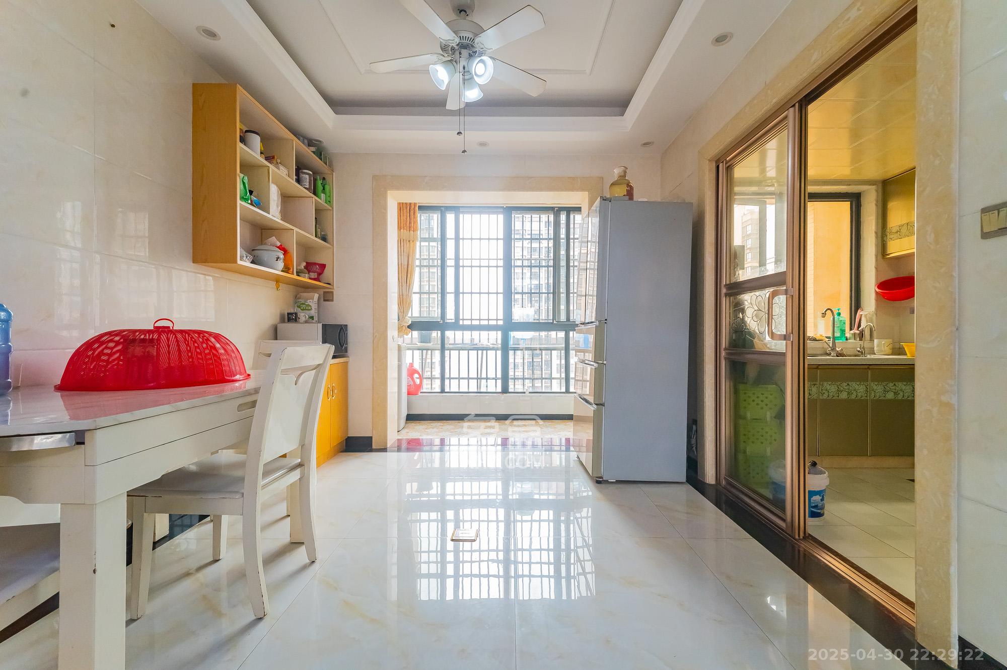 深业睿城 4室2厅2卫 120.8万 深业睿城 4室2厅2卫 120.8万其他