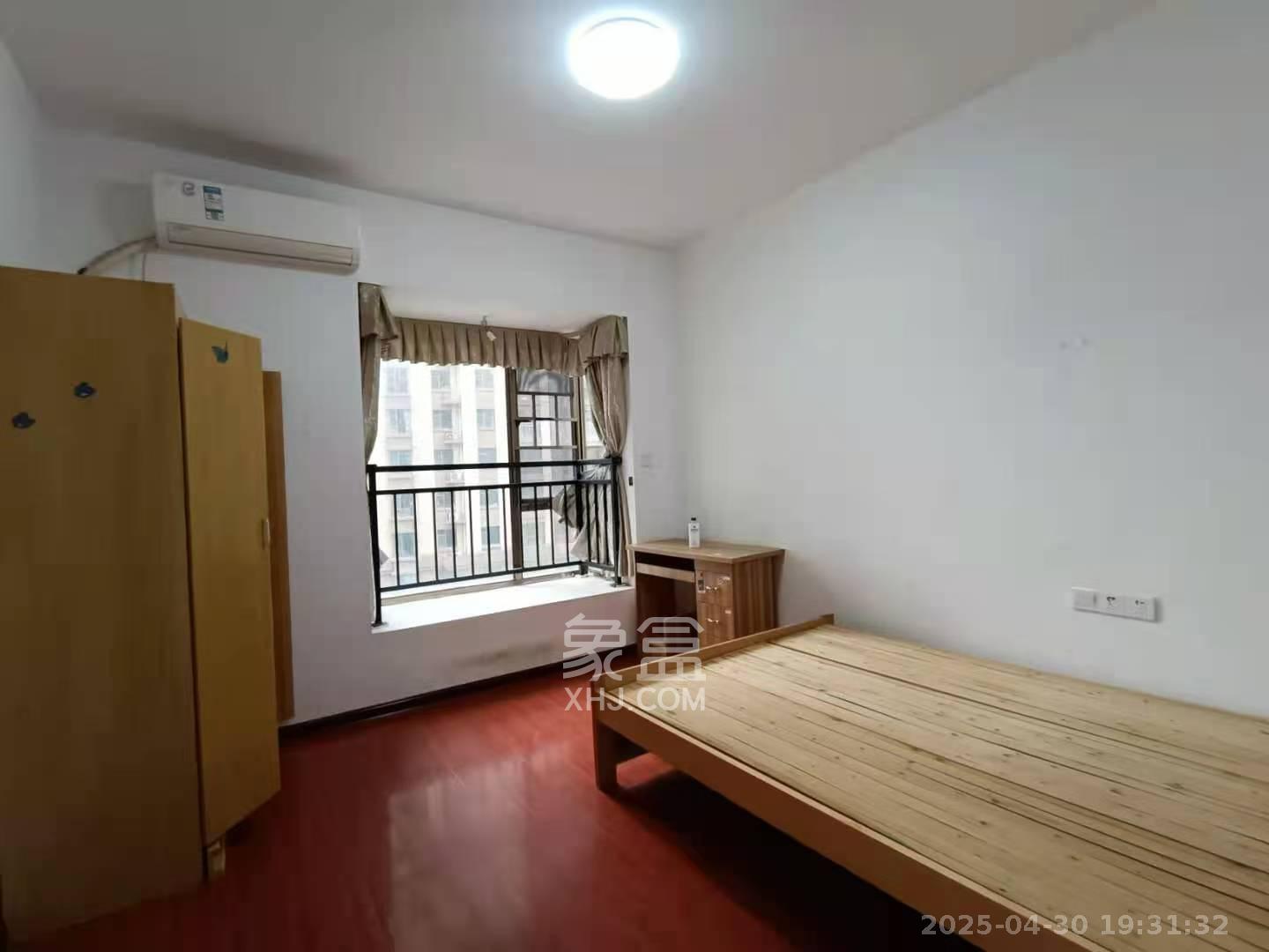 江山帝景雅典  1室2厅1卫   2700.00元/月室内图