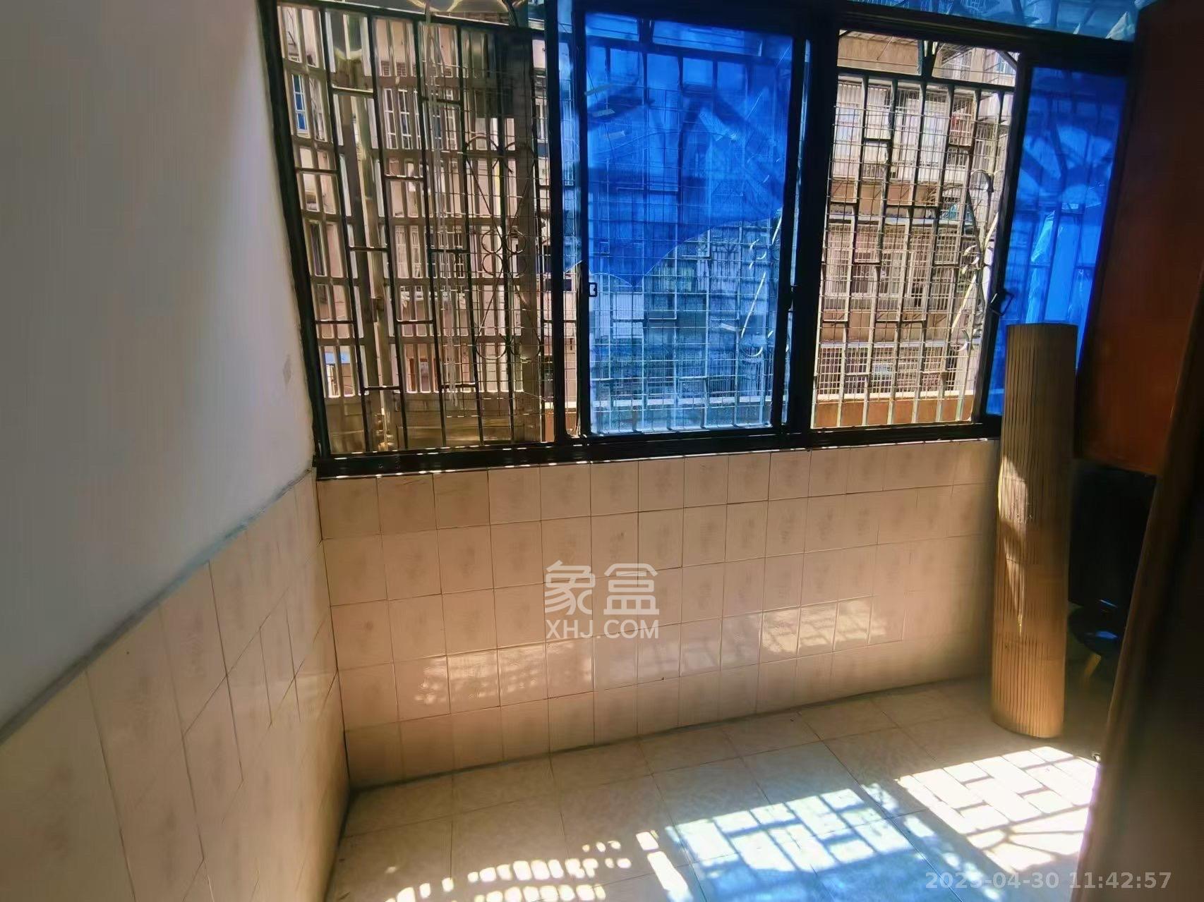 向东南社区  2室1厅1卫   1500.00元/月室内图