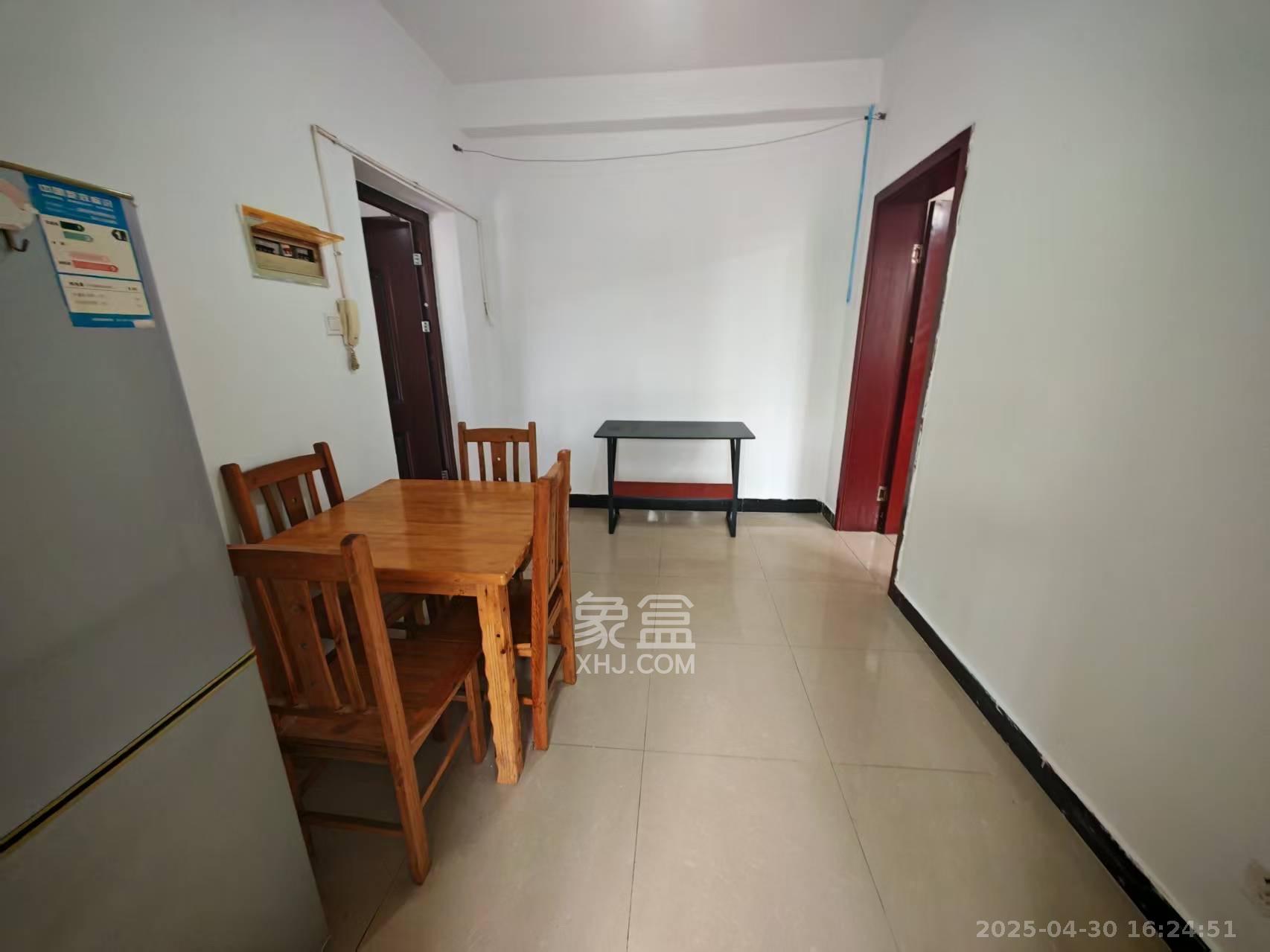 高岭小区 1室1厅1卫 1000.0元/月 高岭小区 1室1厅1卫 1000.0元/月室内图