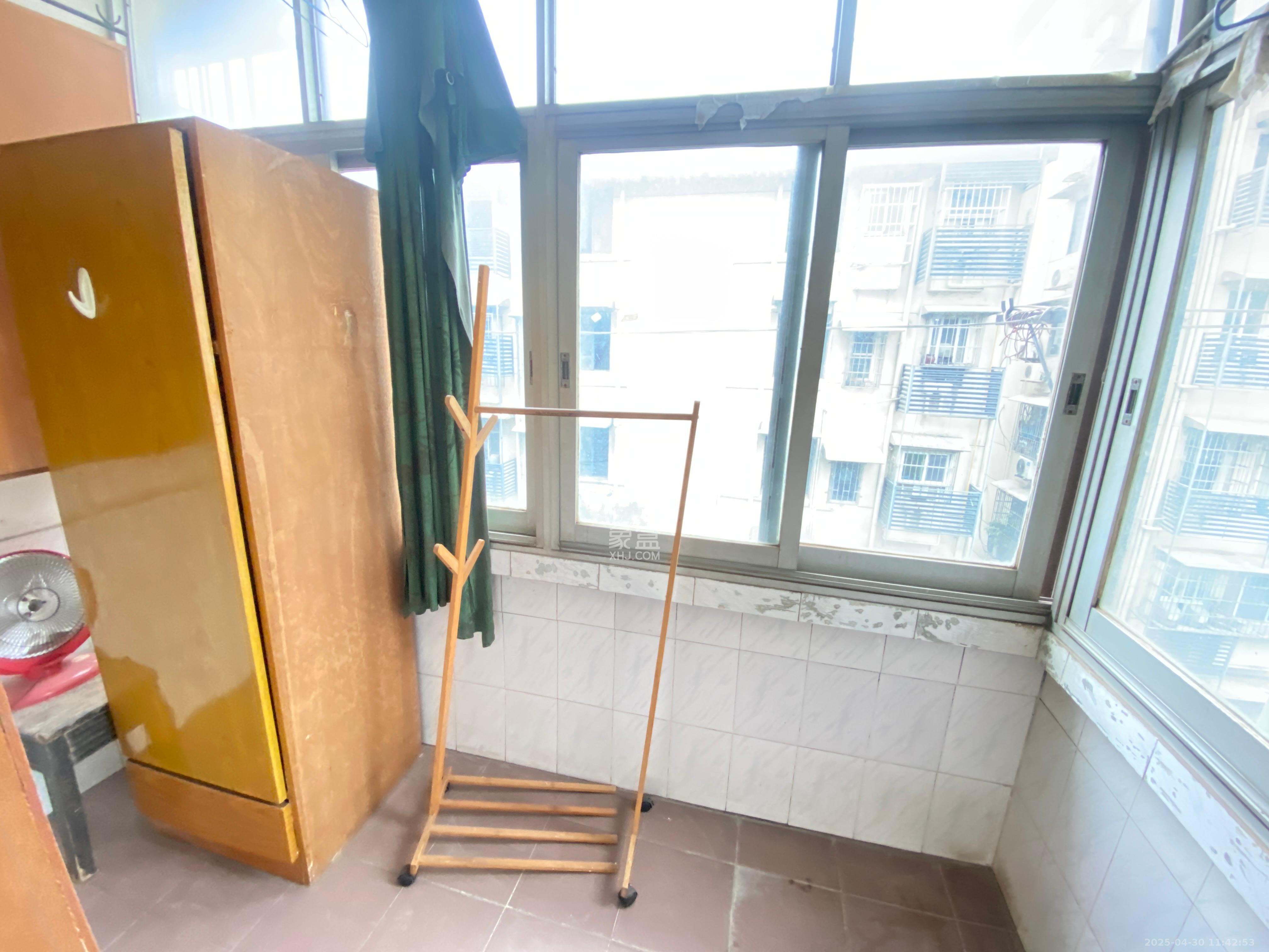 向东南社区  2室1厅1卫   1500.00元/月