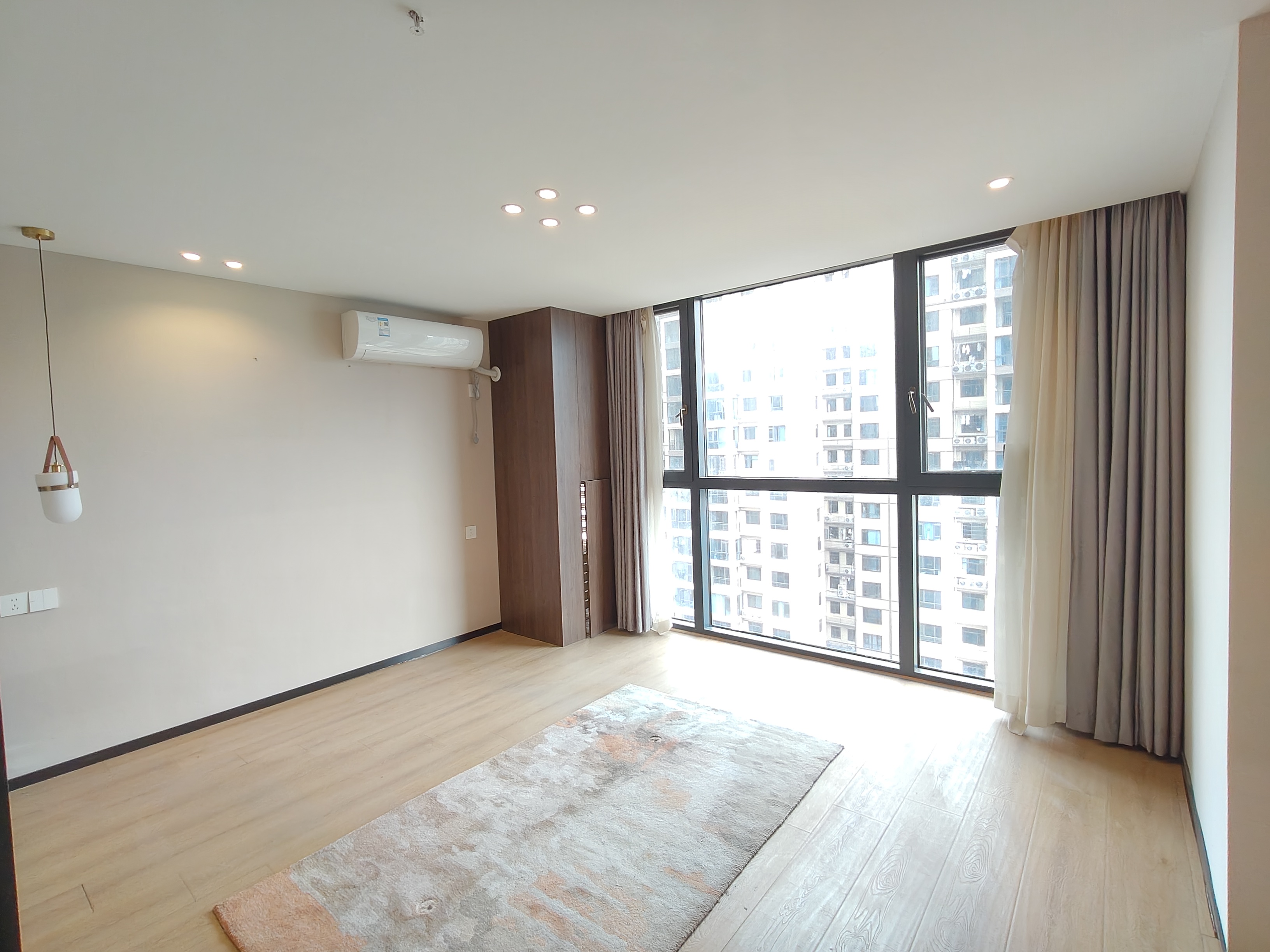 俊景万和城 1室1厅1卫 1600.0元/月 俊景万和城 1室1厅1卫 1600.0元/月室内图