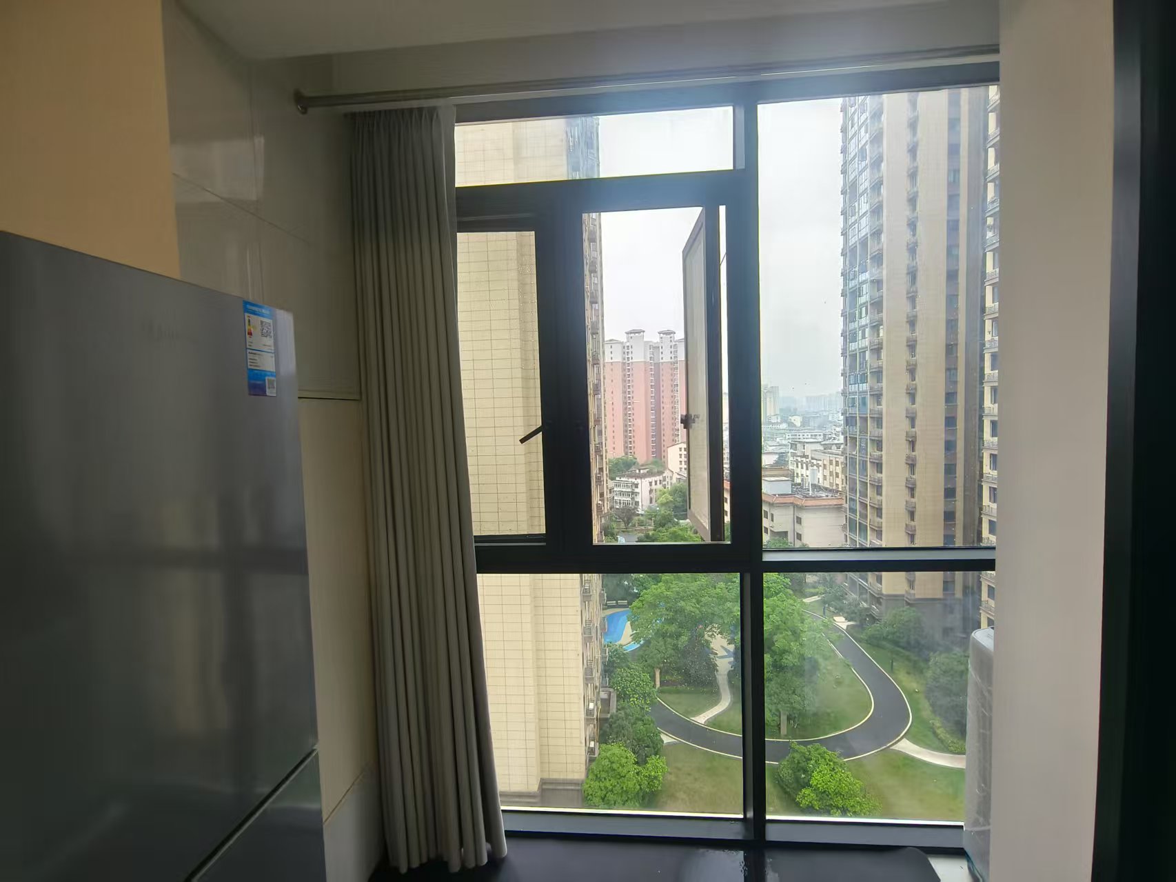 保利香槟国际  1室1厅1卫    21.8万 保利香槟国际  1室1厅1卫    21.8万室内图