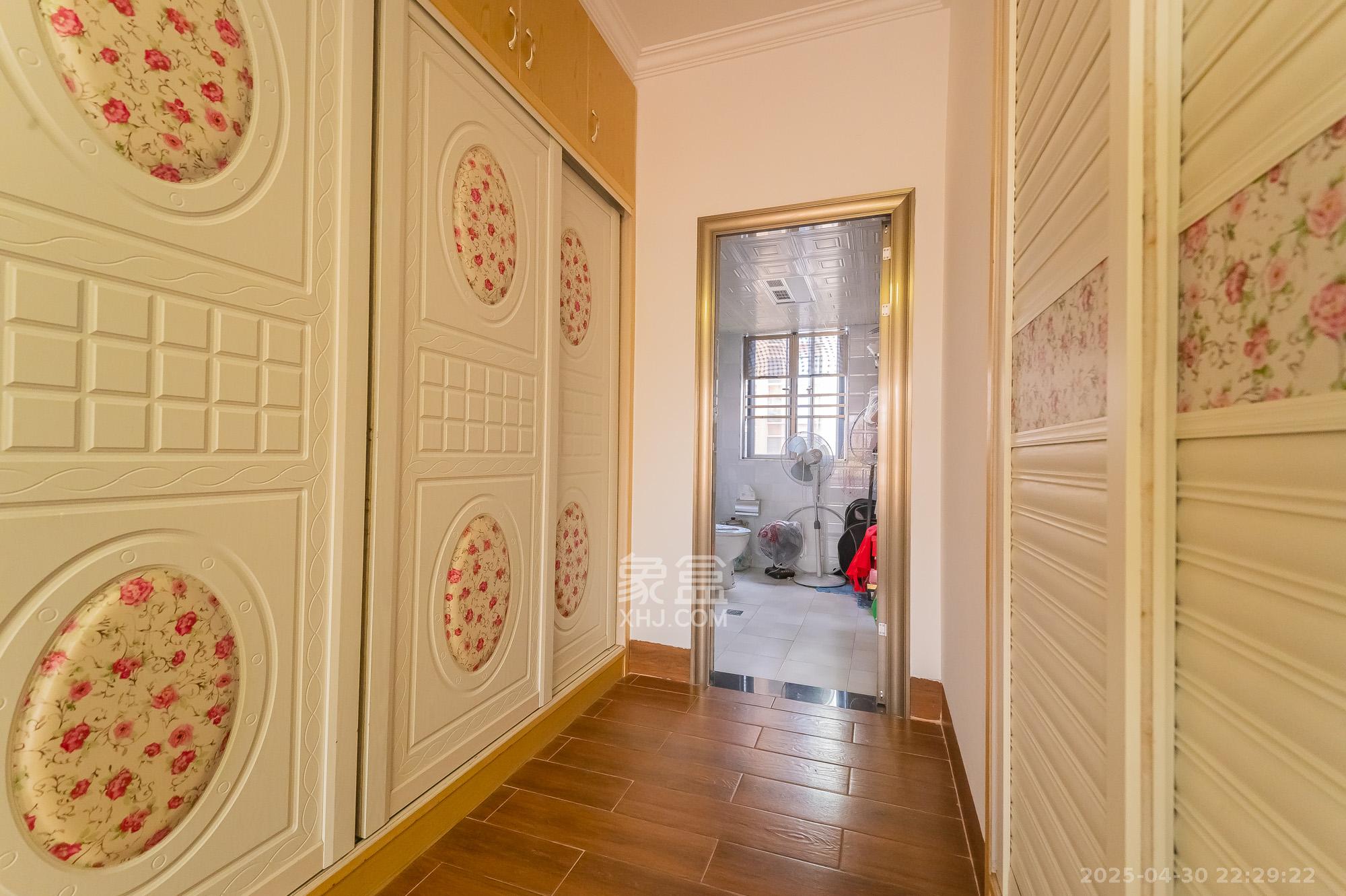 深业睿城 4室2厅2卫 120.8万 深业睿城 4室2厅2卫 120.8万其他