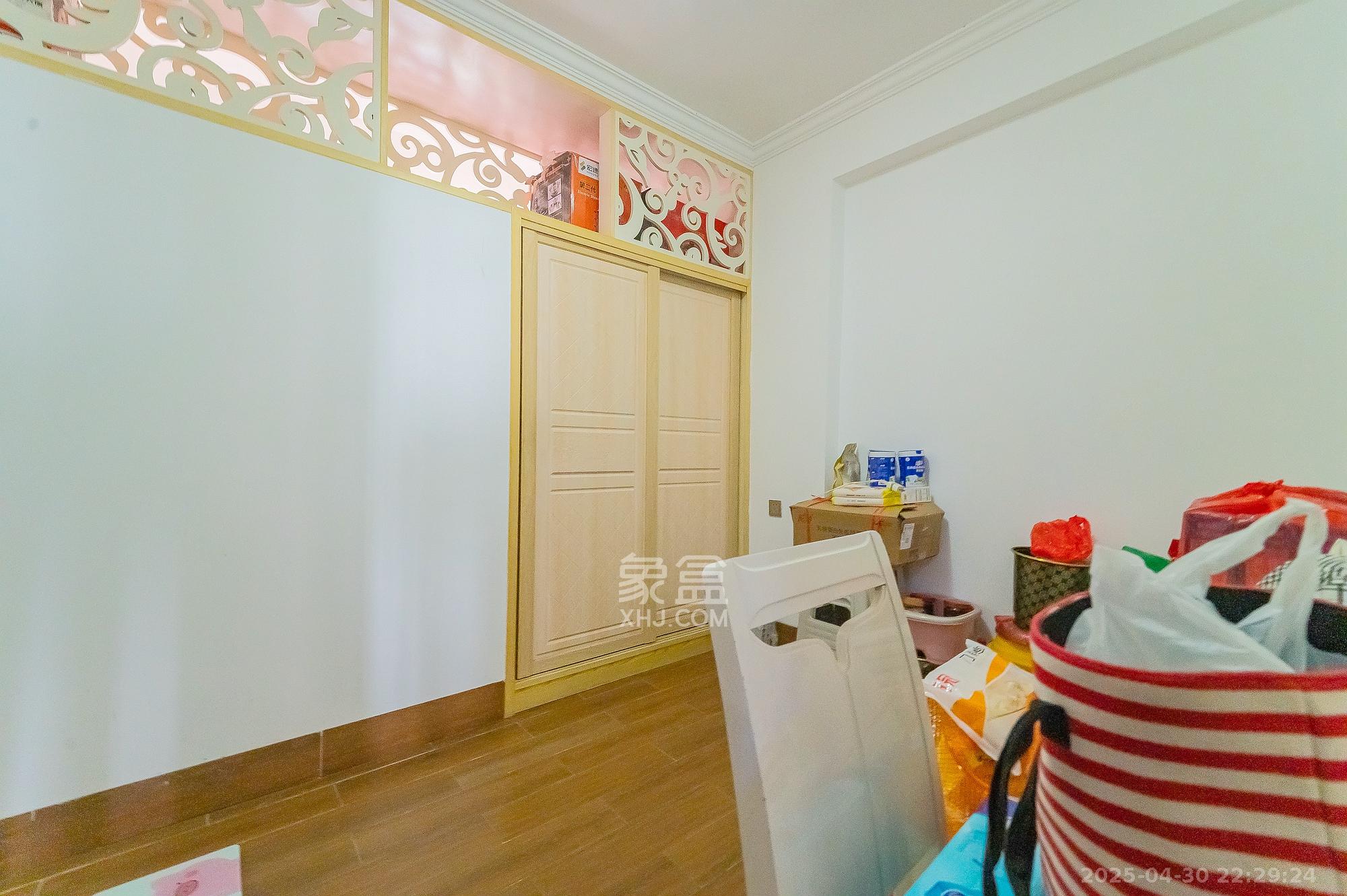 深业睿城 4室2厅2卫 120.8万 深业睿城 4室2厅2卫 120.8万卧室