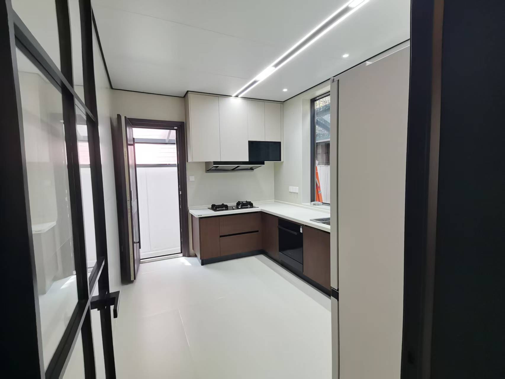 明月湖别墅(建锋)  6室2厅5卫    386.0万 明月湖别墅(建锋)  6室2厅5卫    386.0万室内图