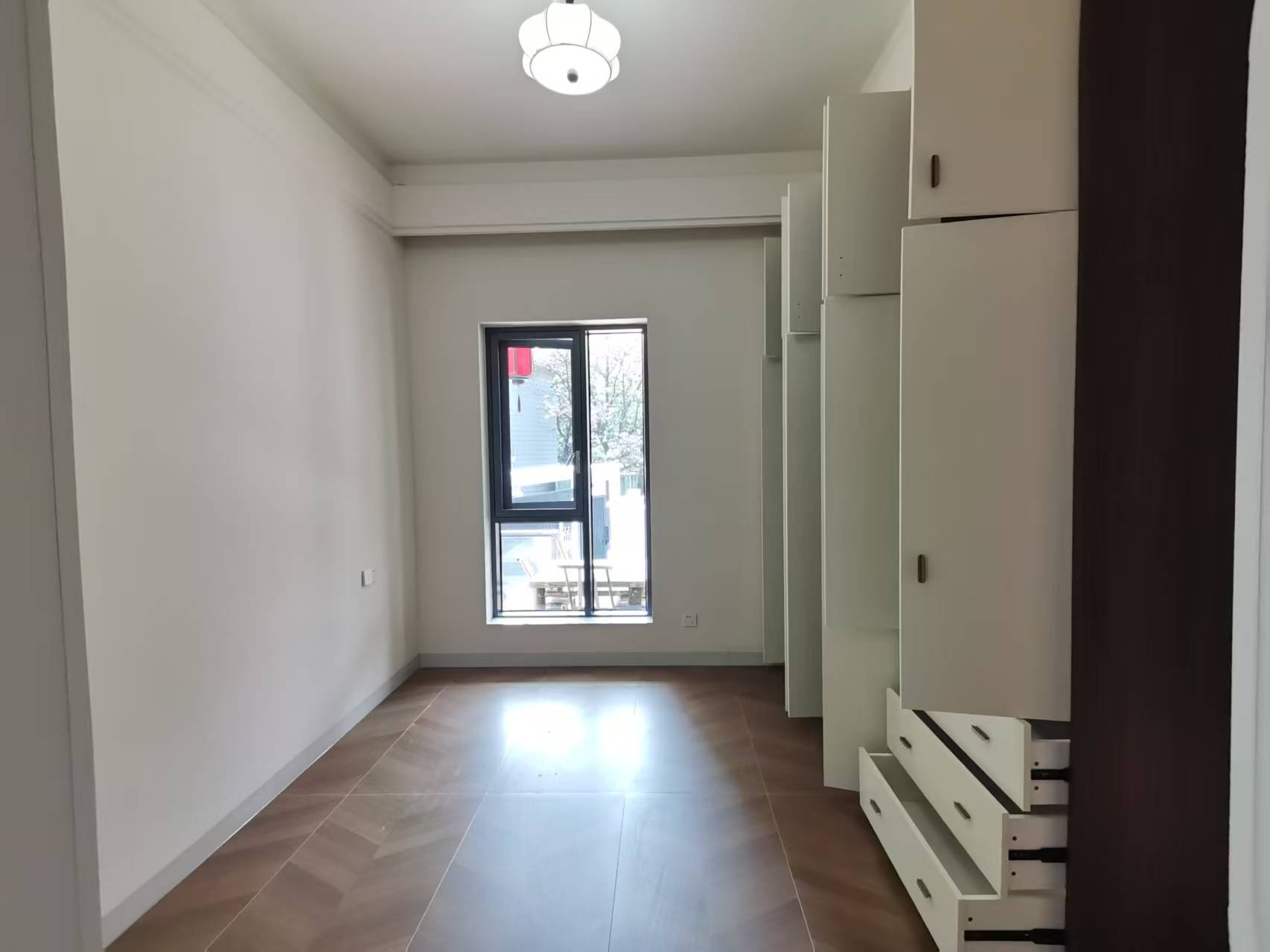 明月湖别墅(建锋)  6室2厅5卫    386.0万 明月湖别墅(建锋)  6室2厅5卫    386.0万室内图