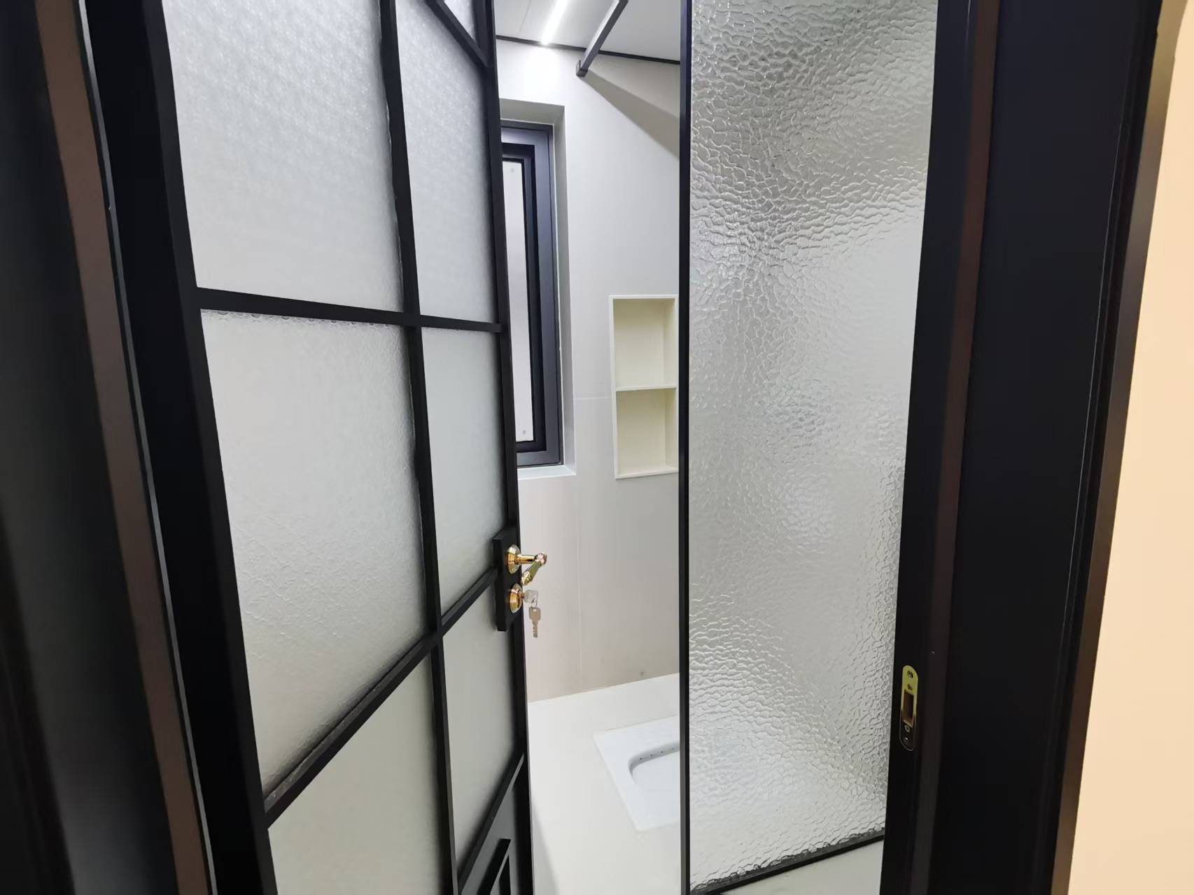 明月湖别墅(建锋)  6室2厅5卫    386.0万 明月湖别墅(建锋)  6室2厅5卫    386.0万室内图