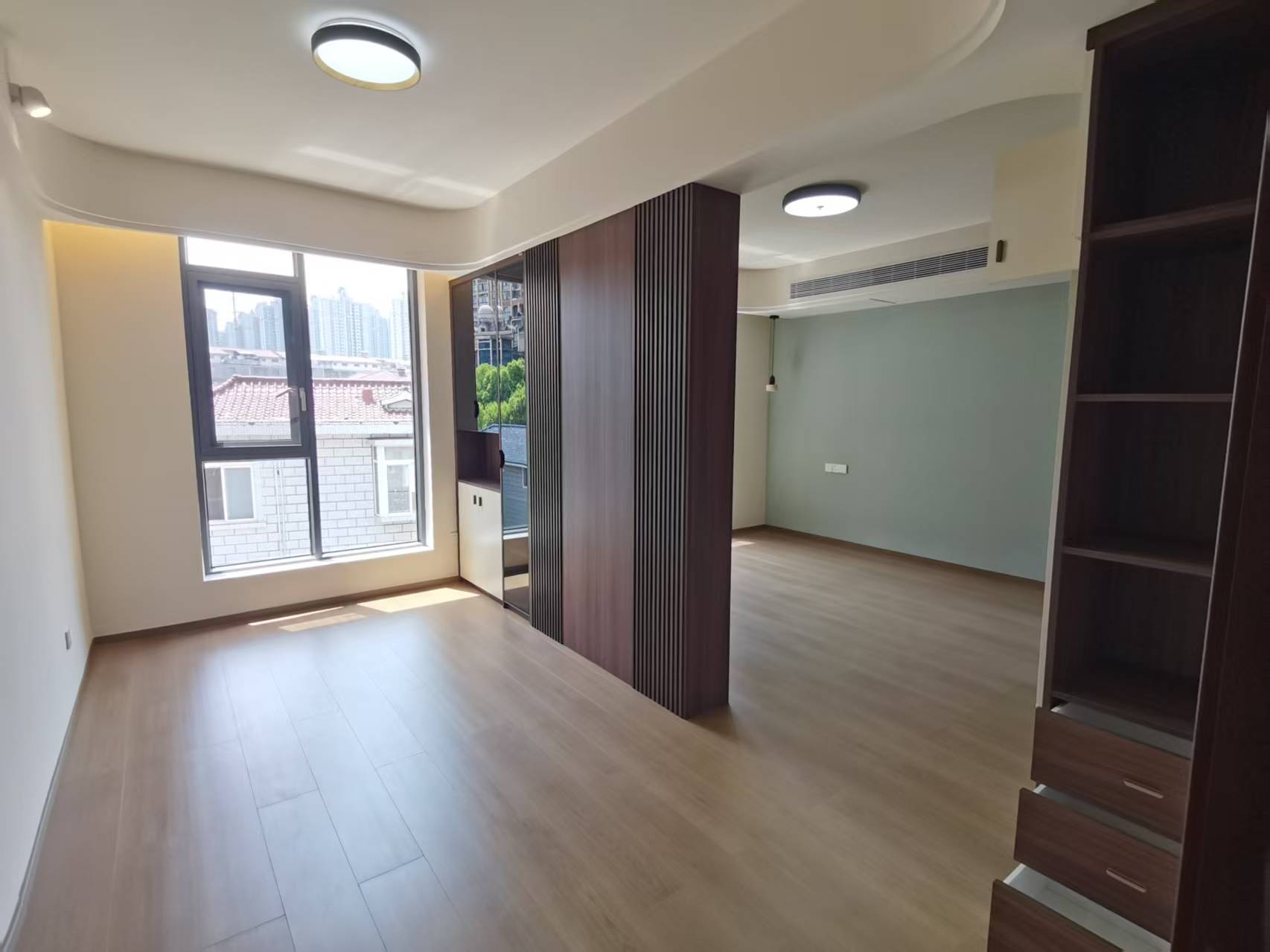 明月湖别墅(建锋)  6室2厅5卫    386.0万 明月湖别墅(建锋)  6室2厅5卫    386.0万室内图