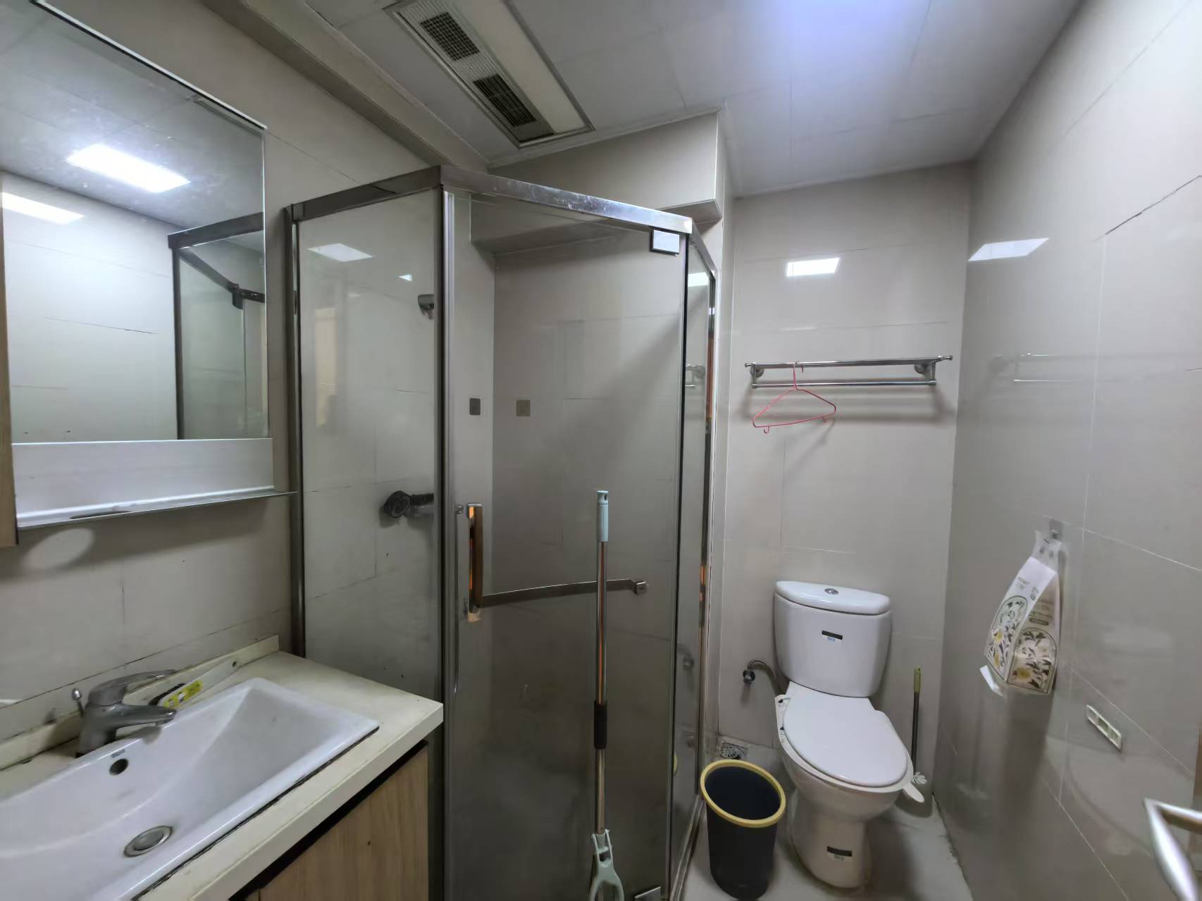 中泰财富湘江 1室1厅1卫 20.0万 中泰财富湘江 1室1厅1卫 20.0万室内图