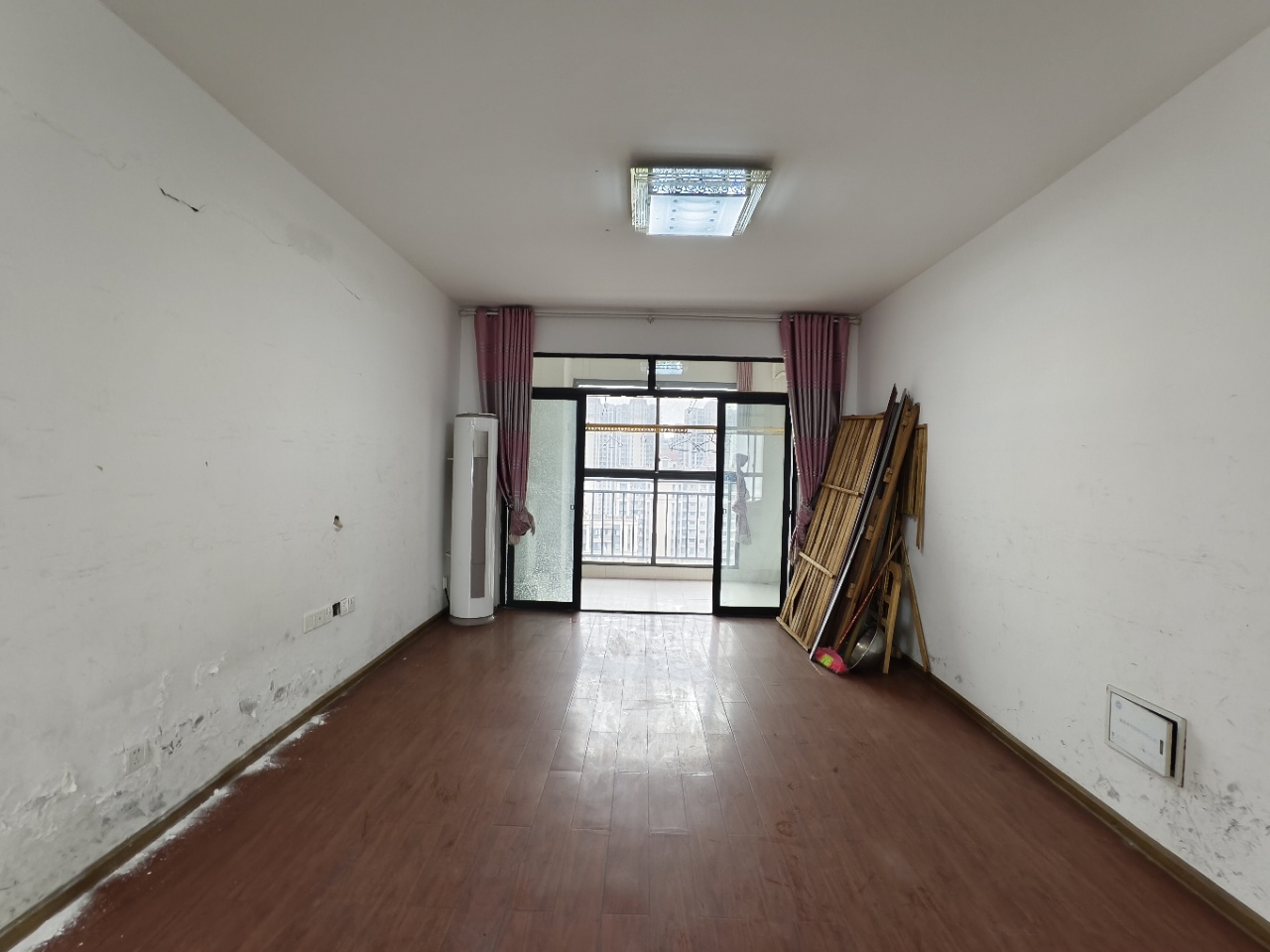 湘银星城  3室2厅1卫    50.8万 湘银星城  3室2厅1卫    50.8万室内图