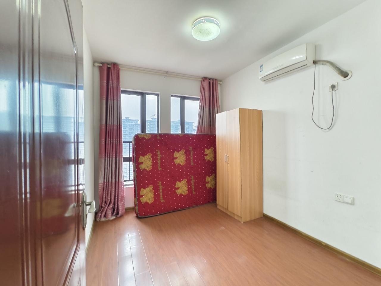 湘银星城  3室2厅1卫    50.8万 湘银星城  3室2厅1卫    50.8万室内图