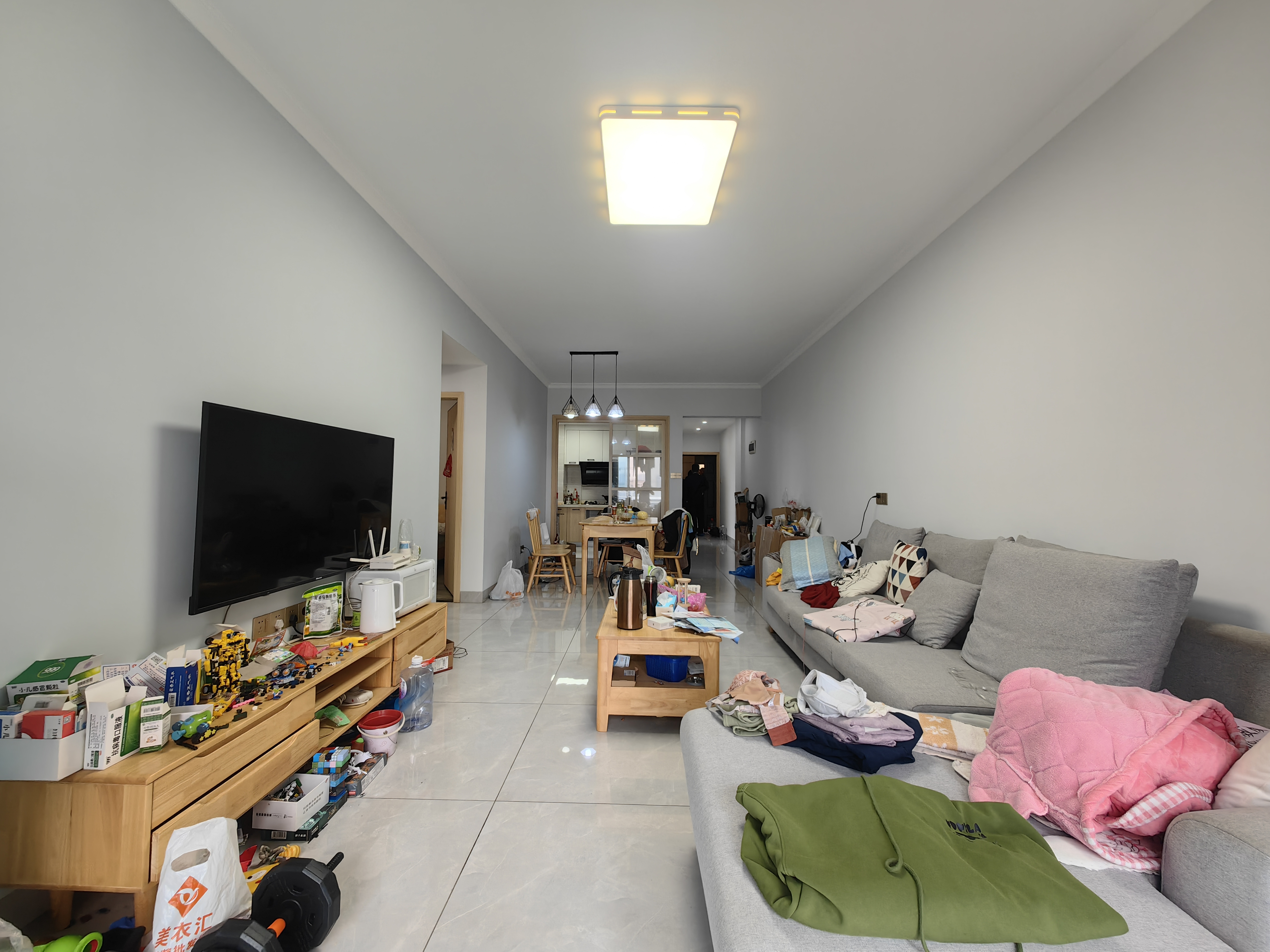 武广国际学苑  3室2厅1卫    72.8万 武广国际学苑  3室2厅1卫    72.8万室内图