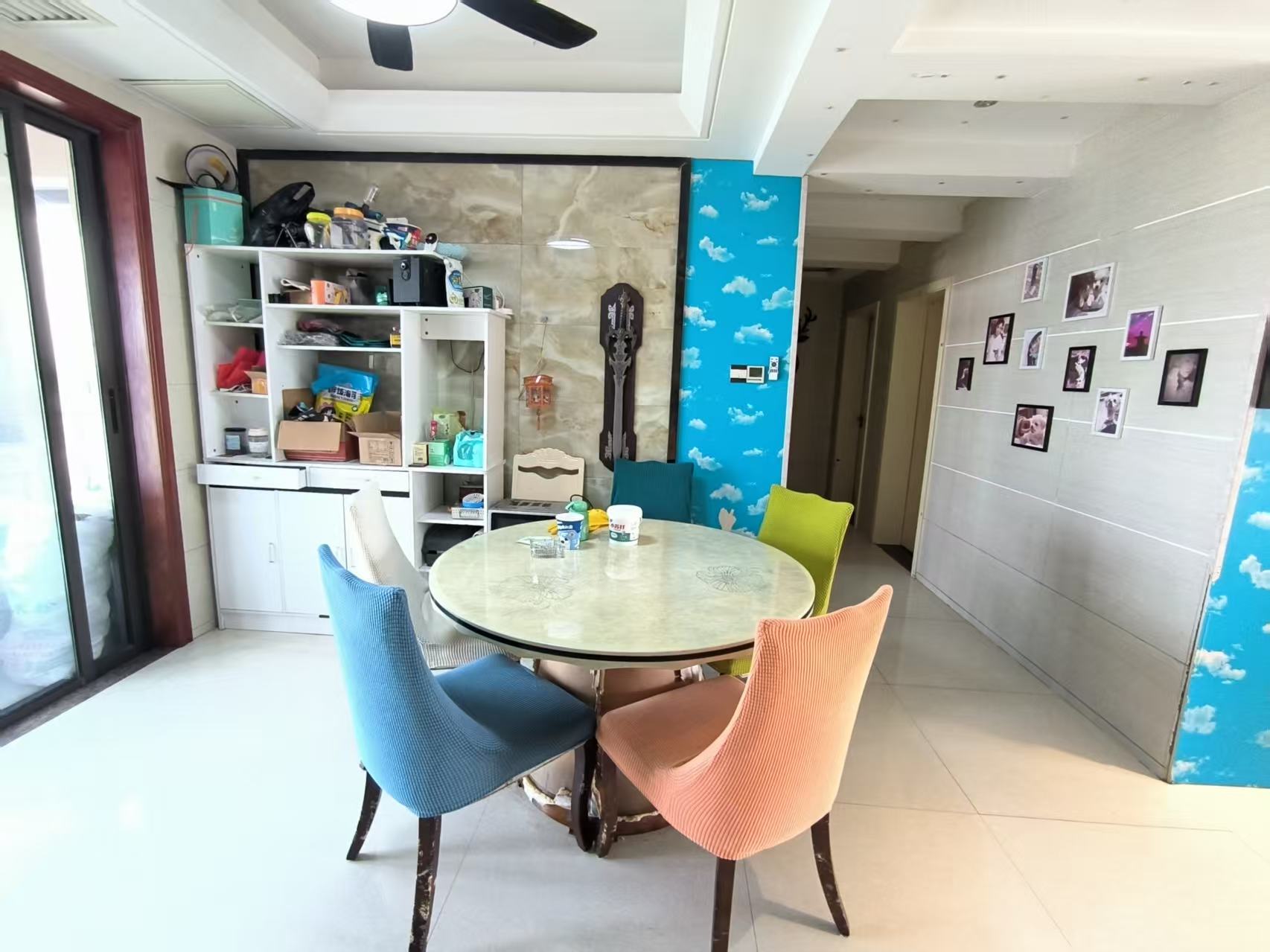 佳兆业金域天下二期 4室2厅2卫 70.0万 佳兆业金域天下二期 4室2厅2卫 70.0万室内图