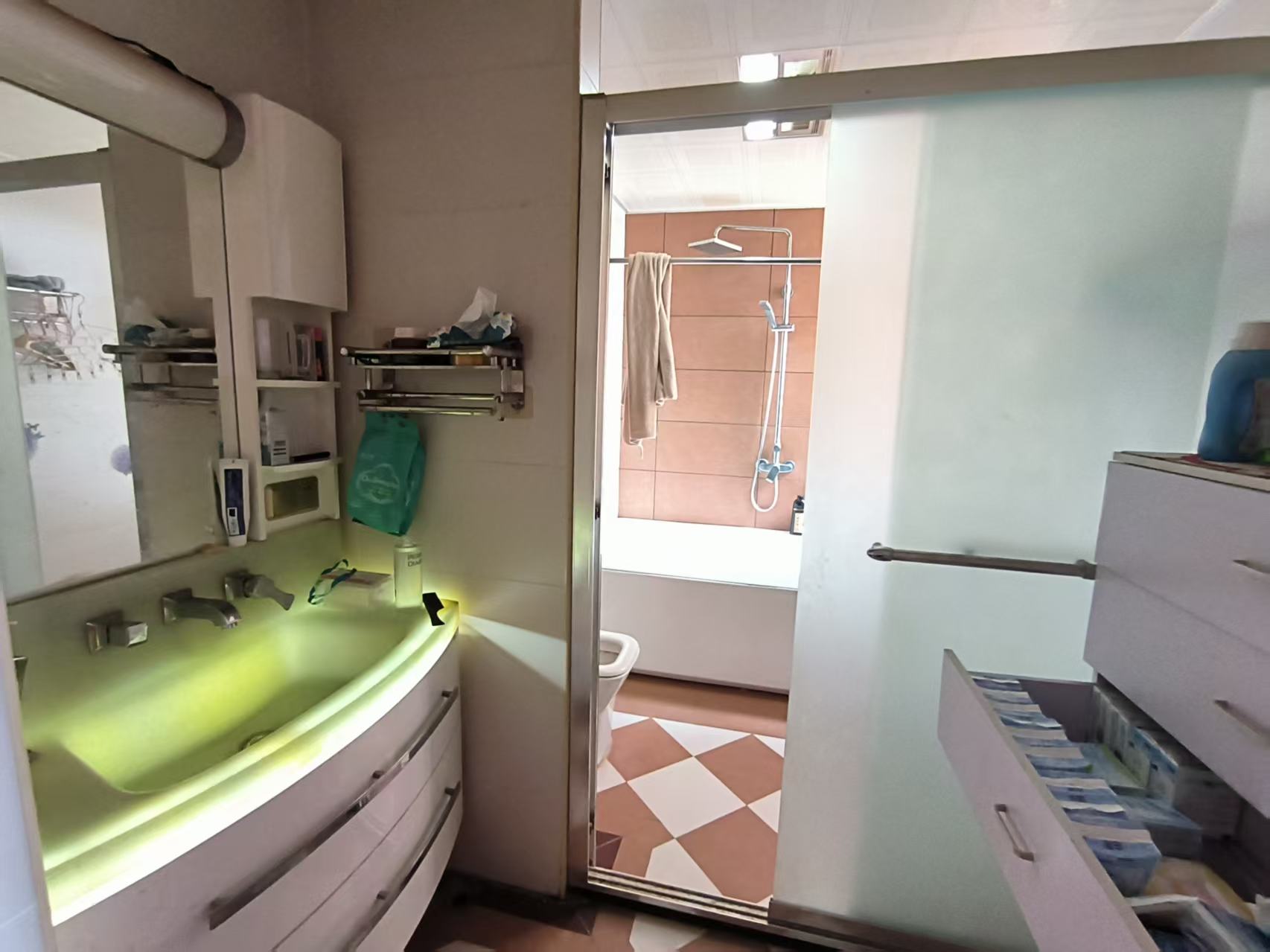 佳兆业金域天下二期 4室2厅2卫 70.0万 佳兆业金域天下二期 4室2厅2卫 70.0万室内图