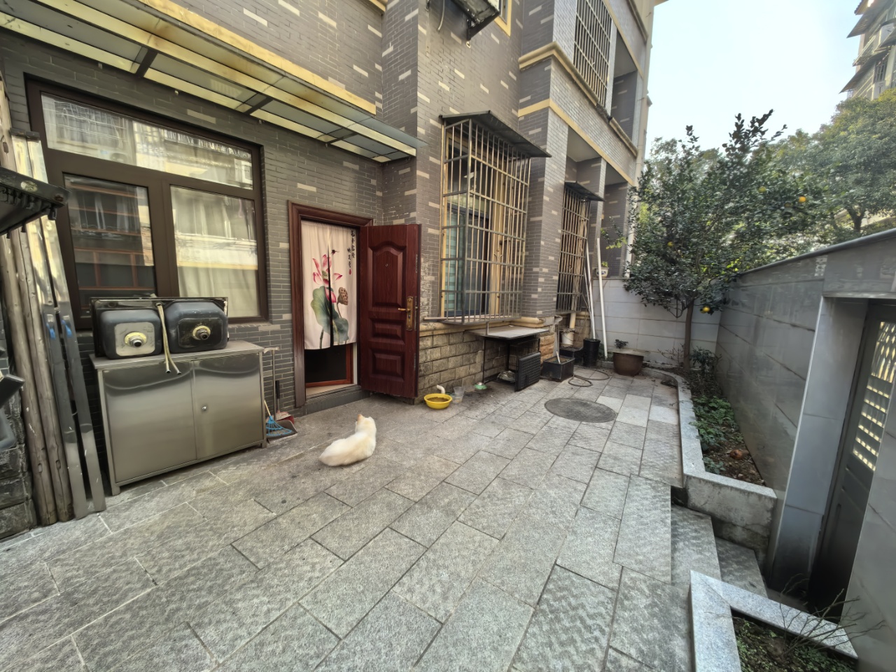 碧玉花园别墅 5室2厅3卫 130.0万 碧玉花园别墅 5室2厅3卫 130.0万室内图