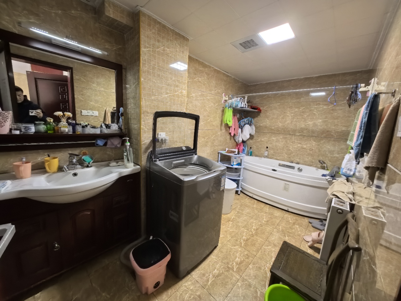 碧玉花园别墅 5室2厅3卫 130.0万 碧玉花园别墅 5室2厅3卫 130.0万室内图