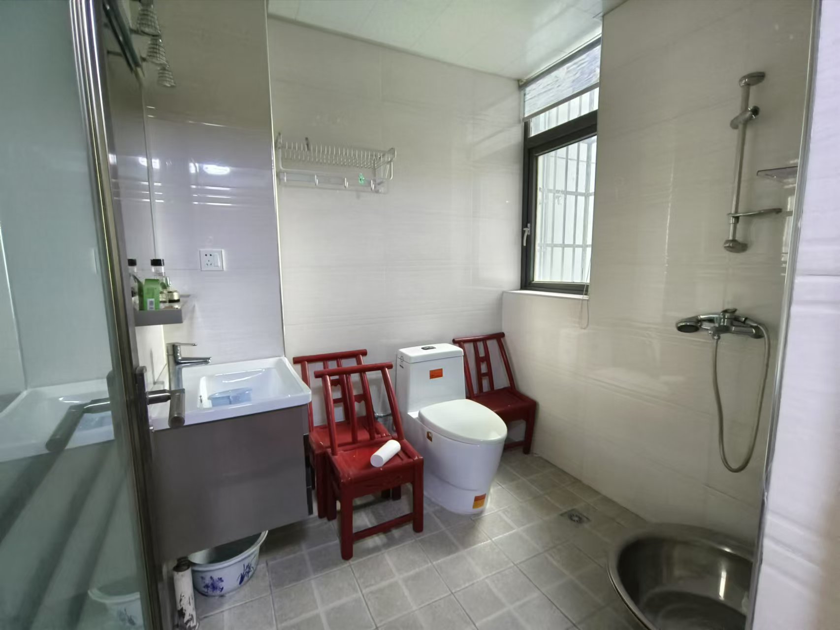 圣华名城建设北路110号  4室2厅2卫    55.0万 圣华名城建设北路110号  4室2厅2卫    55.0万室内图