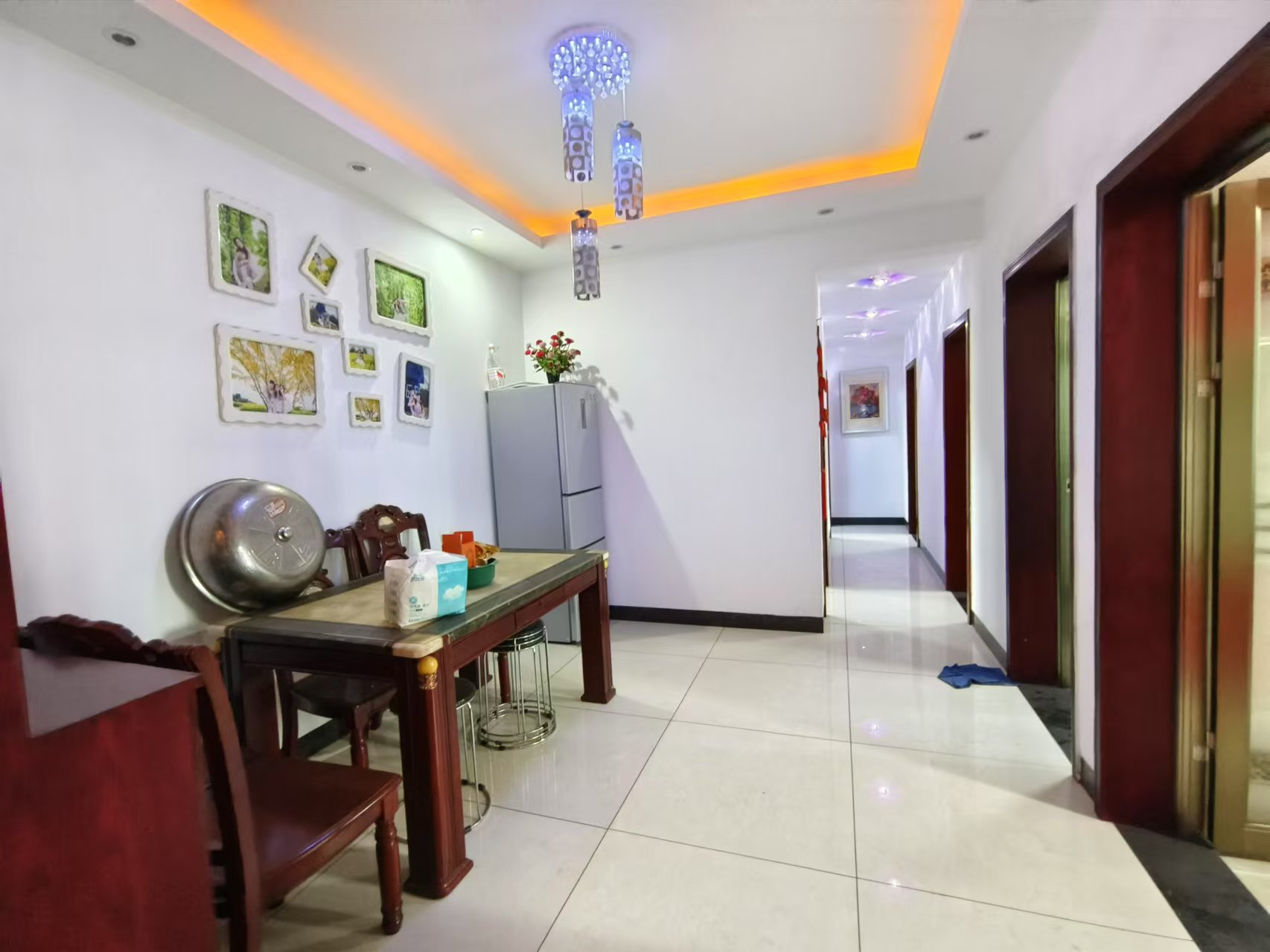 圣华名城建设北路110号  4室2厅2卫    55.0万 圣华名城建设北路110号  4室2厅2卫    55.0万室内图