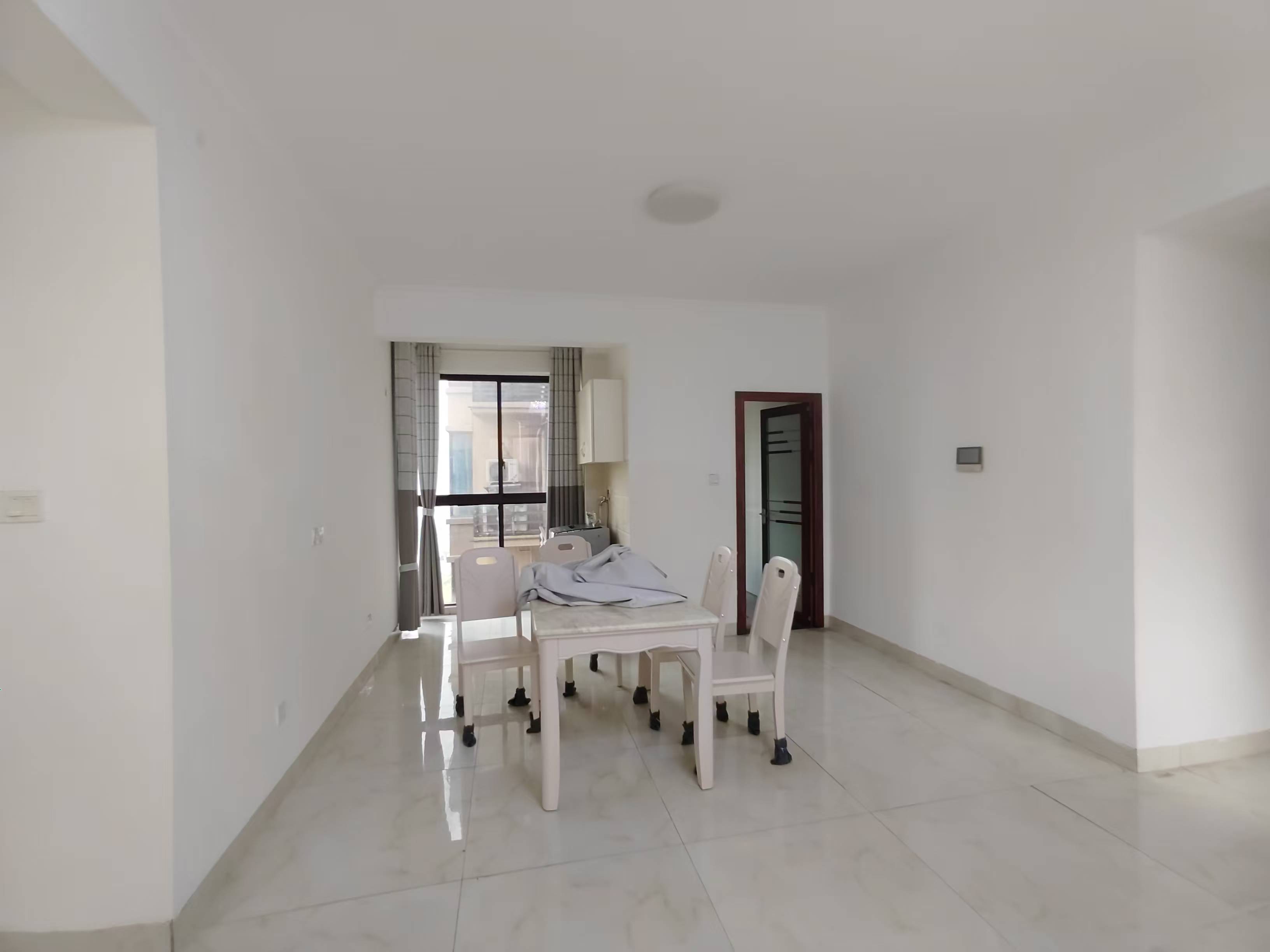 金轮翡翠名园 4室2厅2卫 86.0万 金轮翡翠名园 4室2厅2卫 86.0万室内图