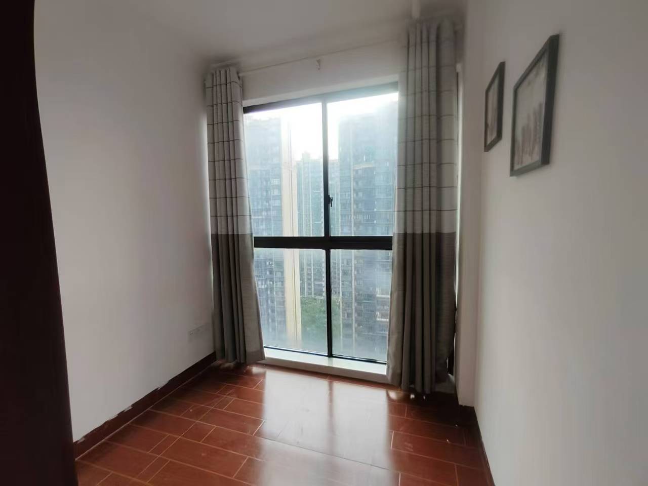 金轮翡翠名园 4室2厅2卫 86.0万 金轮翡翠名园 4室2厅2卫 86.0万室内图