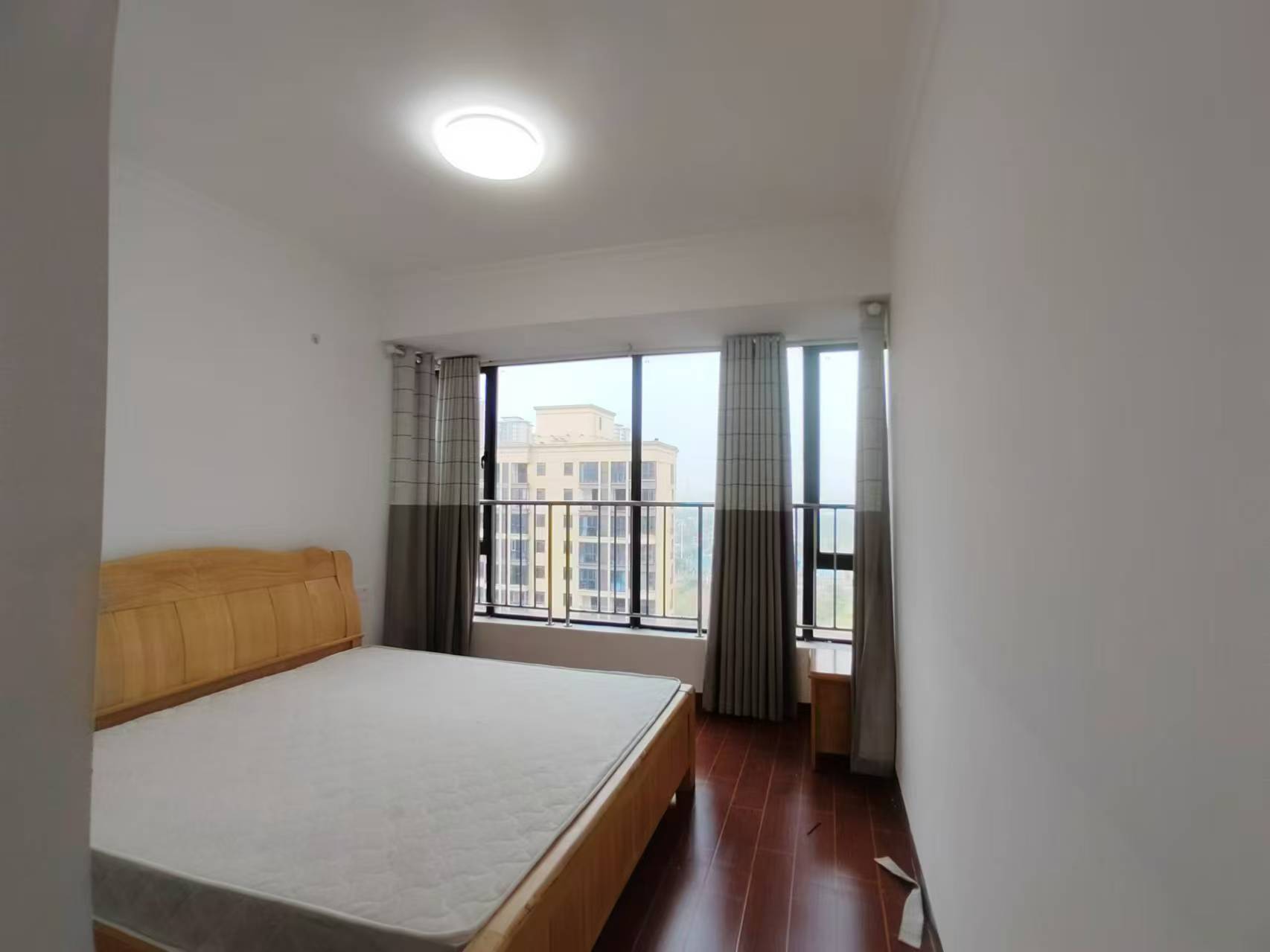 金轮翡翠名园 4室2厅2卫 86.0万 金轮翡翠名园 4室2厅2卫 86.0万室内图