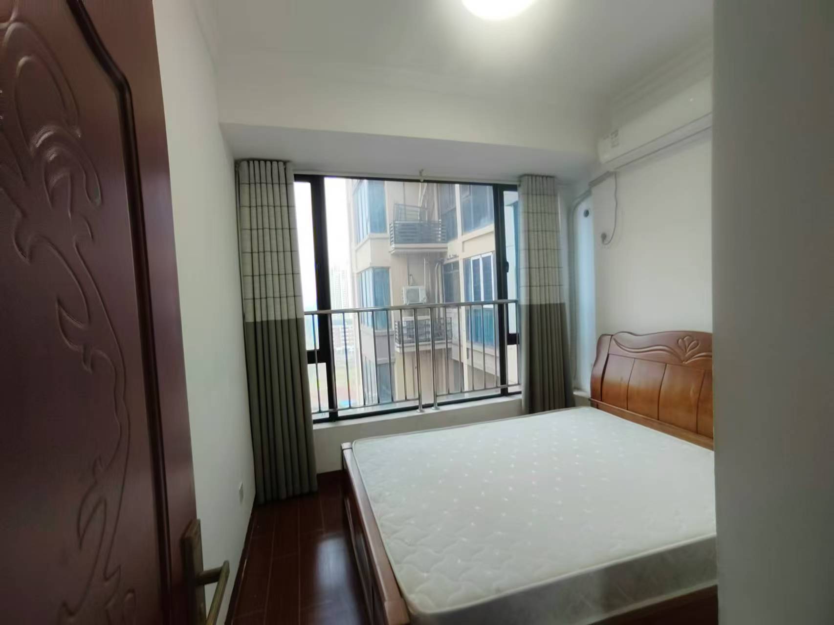 金轮翡翠名园 4室2厅2卫 86.0万 金轮翡翠名园 4室2厅2卫 86.0万室内图