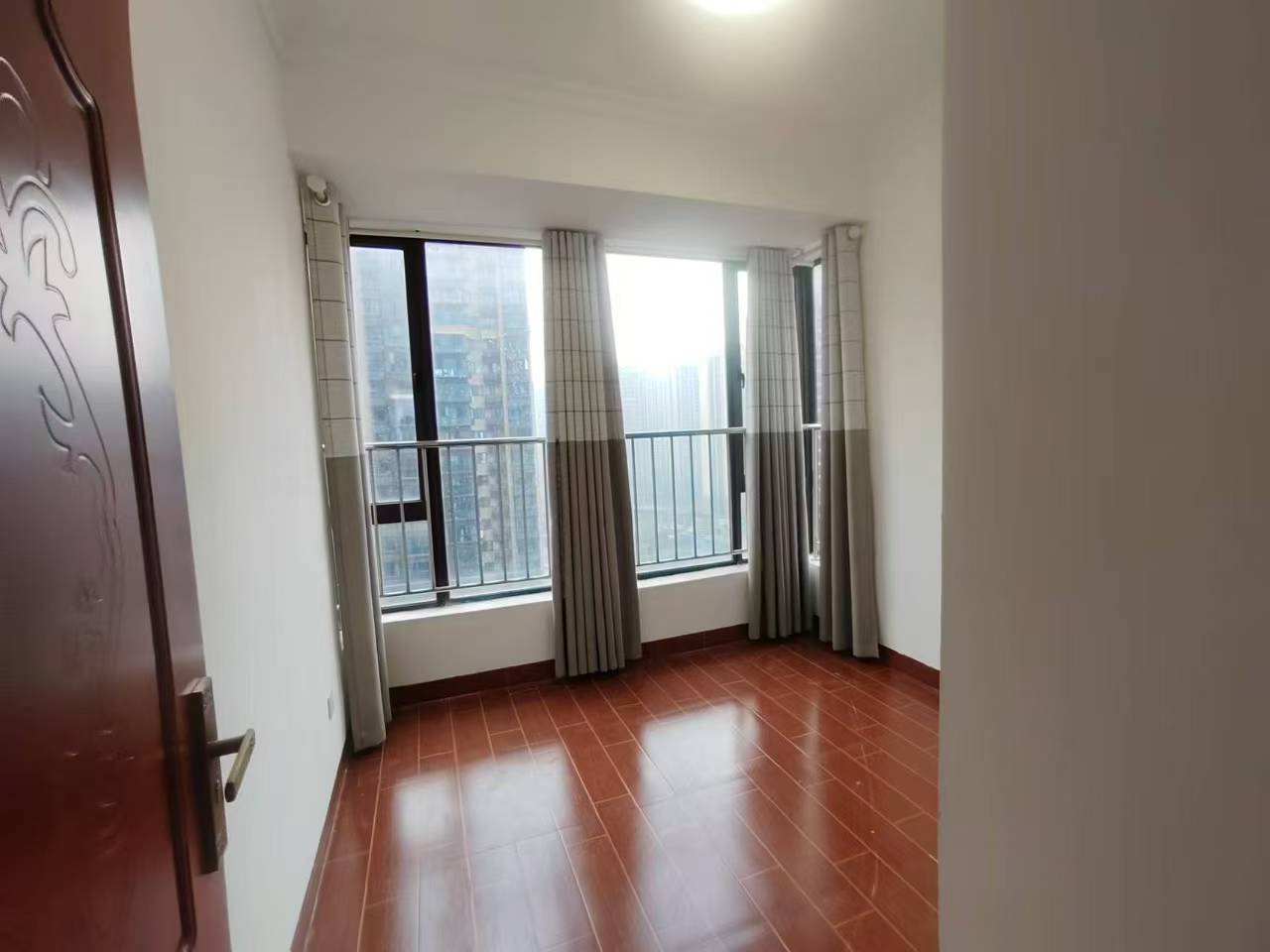 金轮翡翠名园 4室2厅2卫 86.0万 金轮翡翠名园 4室2厅2卫 86.0万室内图