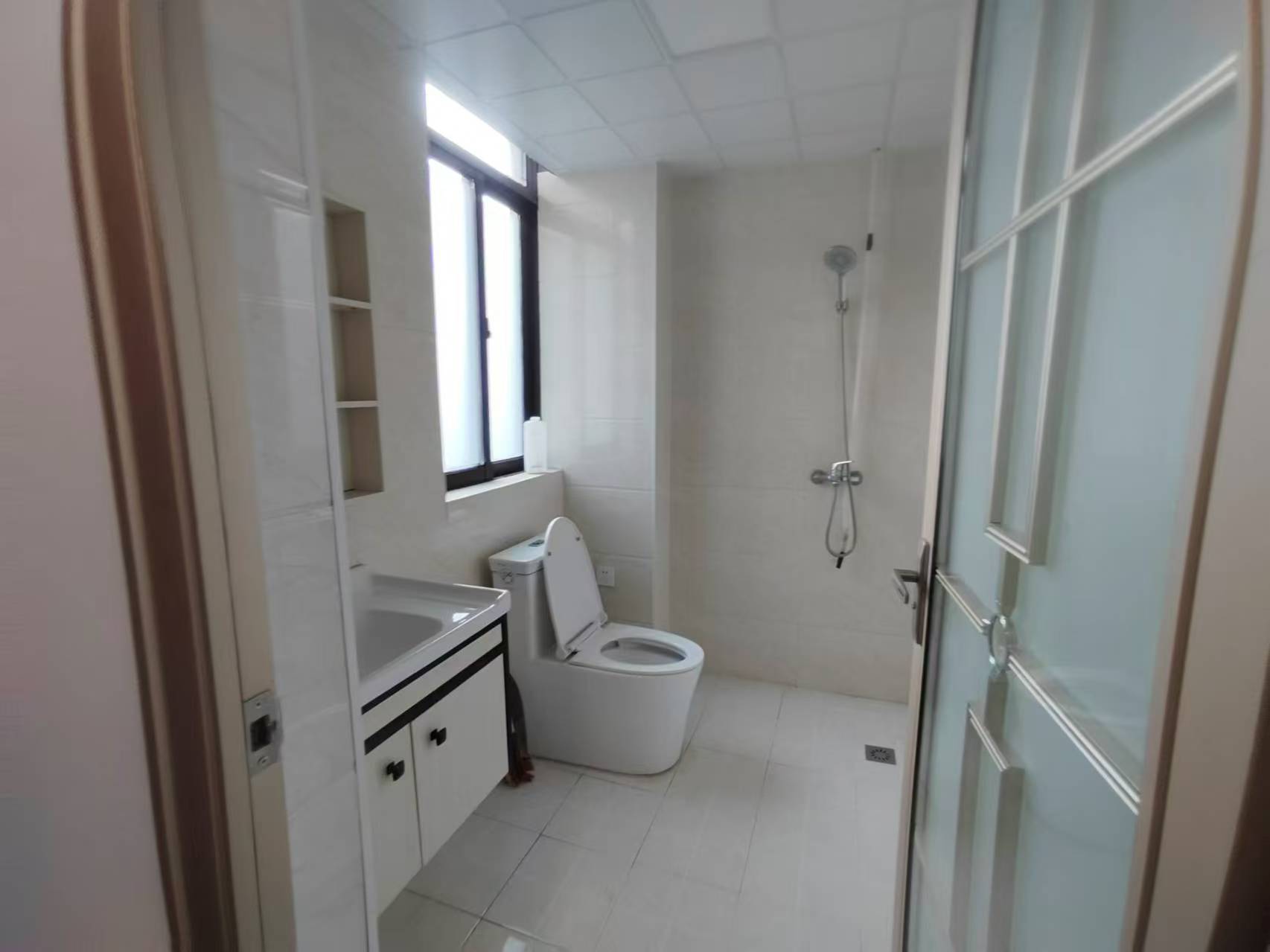 金轮翡翠名园 4室2厅2卫 86.0万 金轮翡翠名园 4室2厅2卫 86.0万室内图