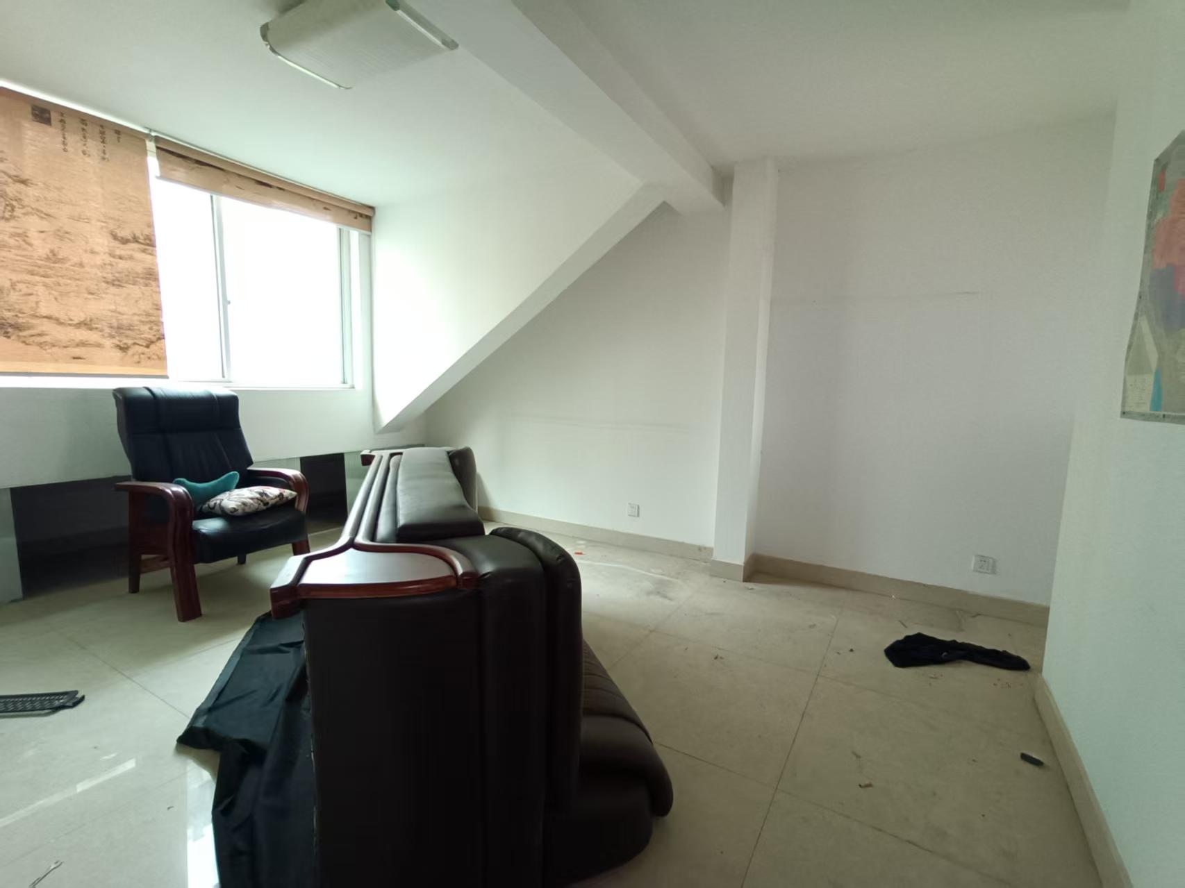 熹悦花都 4室2厅2卫 55.0万 熹悦花都 4室2厅2卫 55.0万室内图