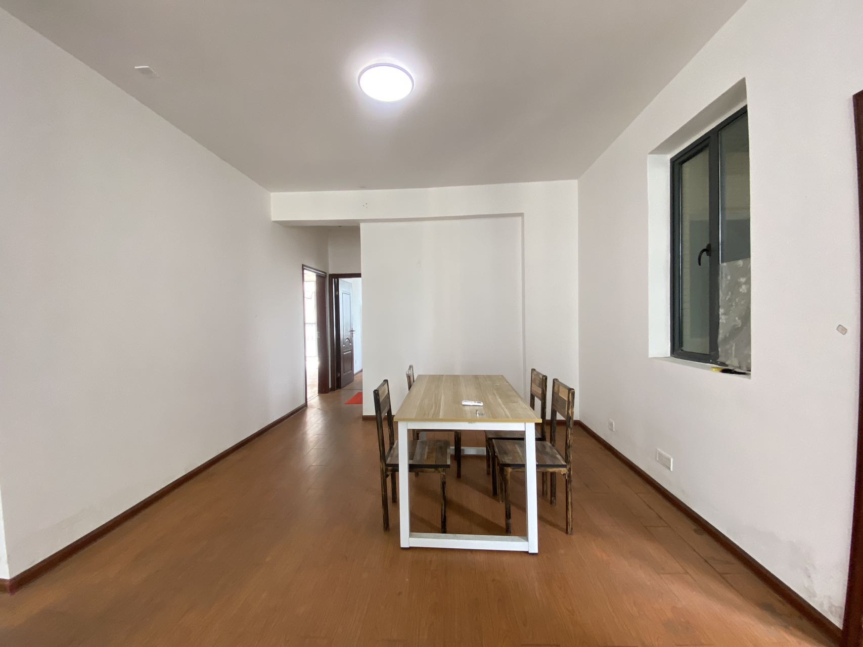 泰山公馆 3室2厅1卫 78.0万 泰山公馆 3室2厅1卫 78.0万室内图