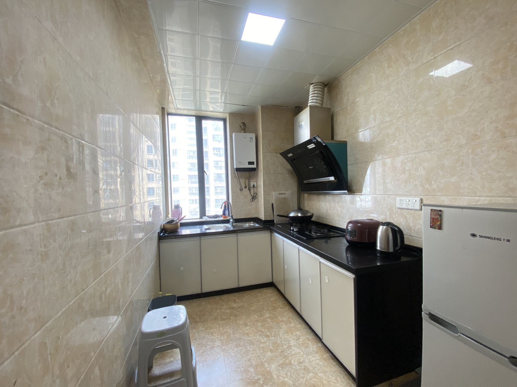 泰山公馆 3室2厅1卫 78.0万 泰山公馆 3室2厅1卫 78.0万室内图