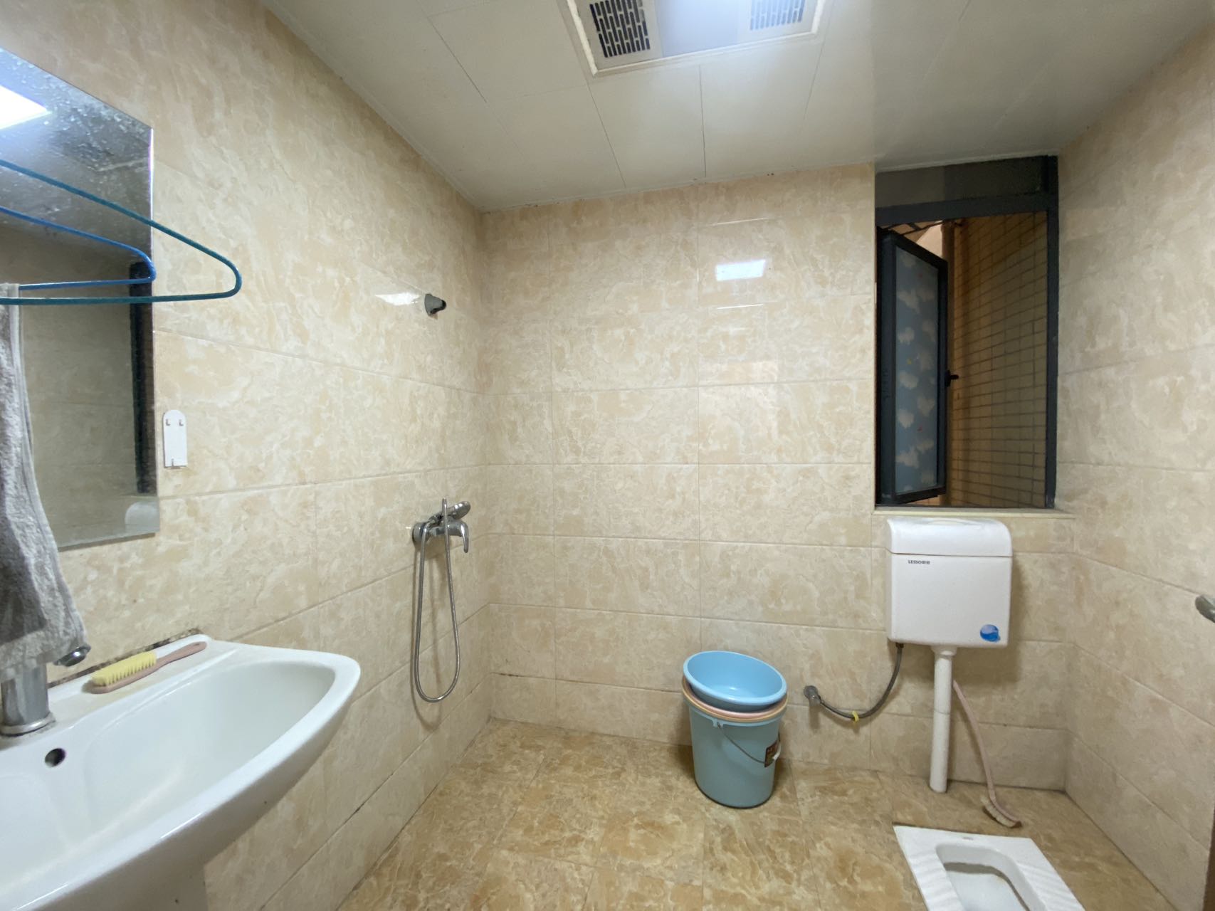 泰山公馆 3室2厅1卫 78.0万 泰山公馆 3室2厅1卫 78.0万室内图