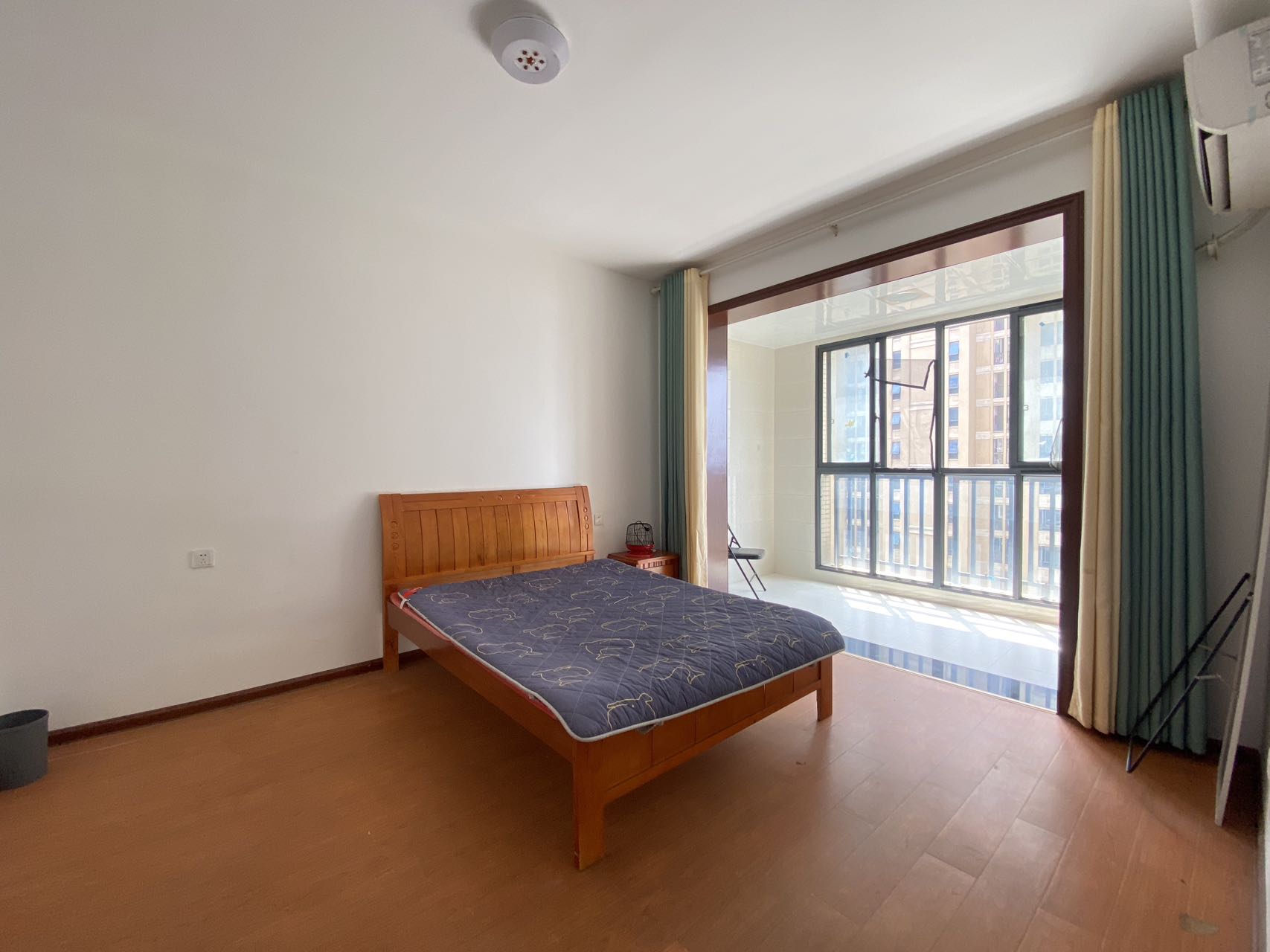 泰山公馆 3室2厅1卫 78.0万 泰山公馆 3室2厅1卫 78.0万室内图