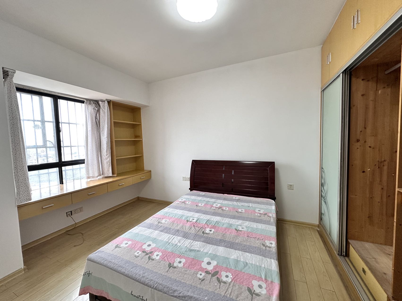 荷塘月色红旗南路46号 2室2厅1卫 32.8万 荷塘月色红旗南路46号 2室2厅1卫 32.8万室内图