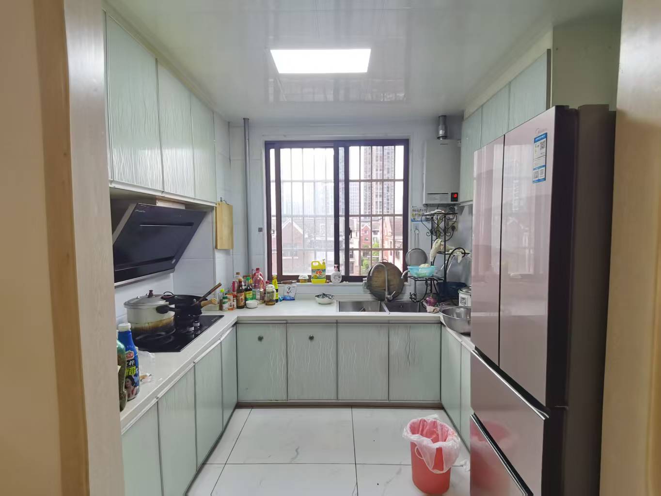 凿石凤凰苑 2室2厅1卫 30.8万 凿石凤凰苑 2室2厅1卫 30.8万室内图