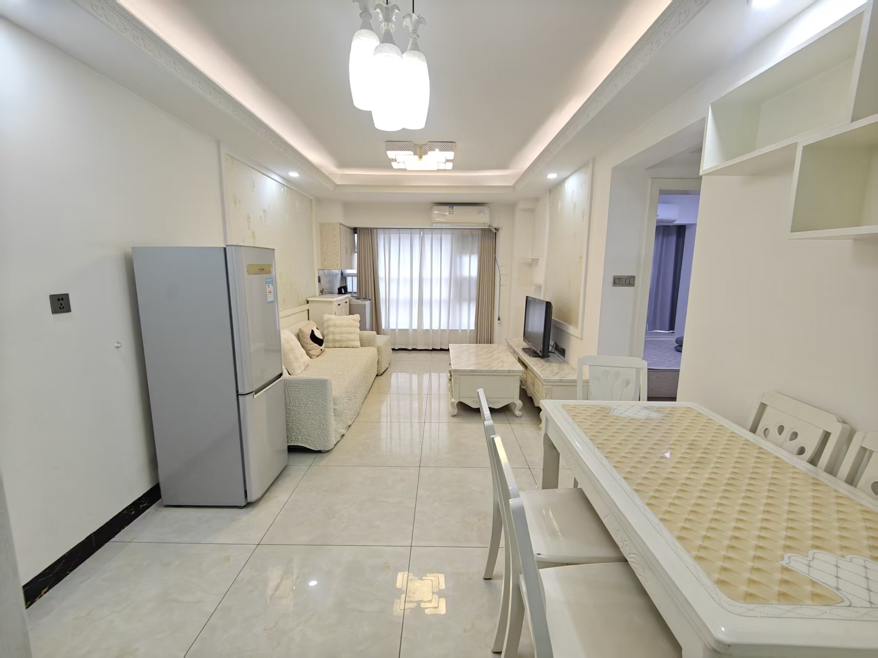 美的城三期 2室2厅1卫 37.0万 美的城三期 2室2厅1卫 37.0万室内图