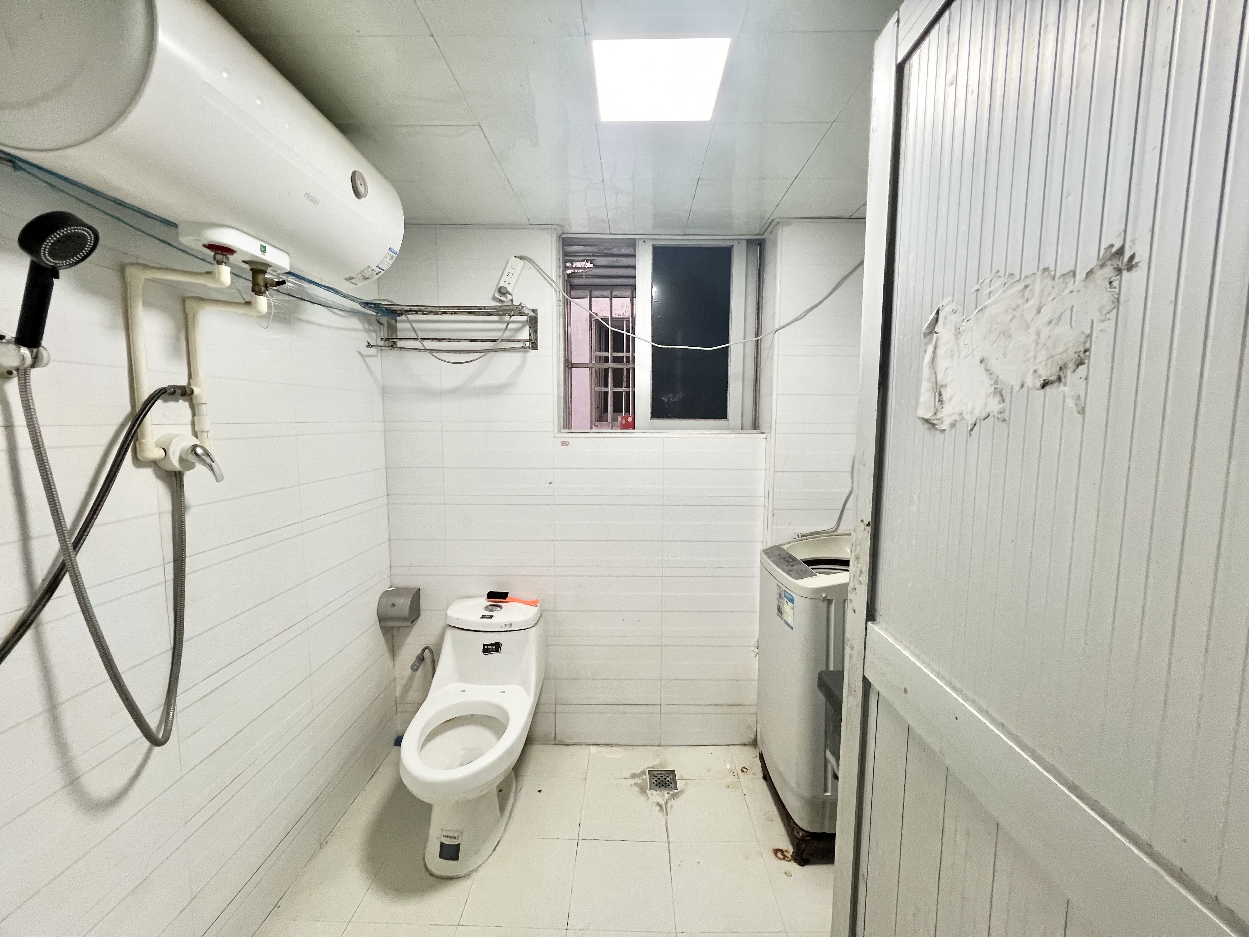 富豪大厦(富豪花园) 3室2厅2卫 2500.0元/月 富豪大厦(富豪花园) 3室2厅2卫 2500.0元/月室内图